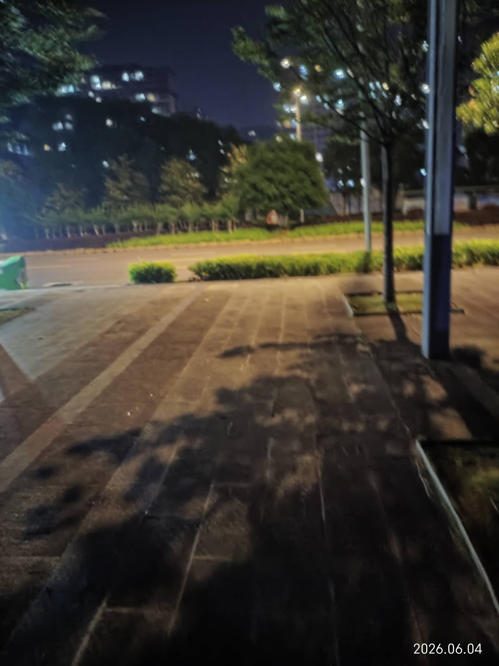 老公们，又喝得七零八落的，撤了
心烦，隔一天就要喝点，心烦


21 / 作者:红菜苔 / 