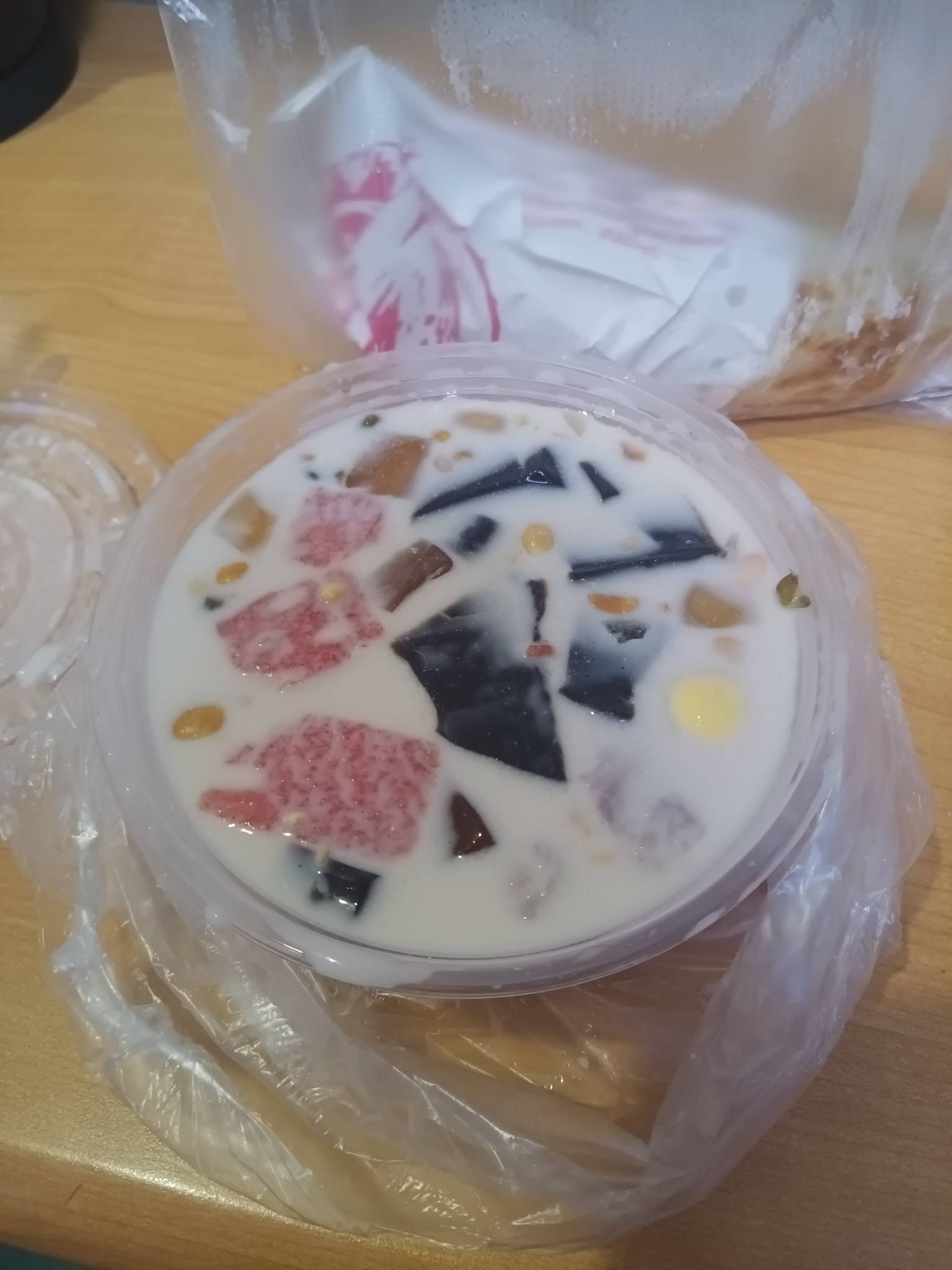 太热了，弄份椰奶清补凉恰恰

87 / 作者:中国银行在线客服 / 