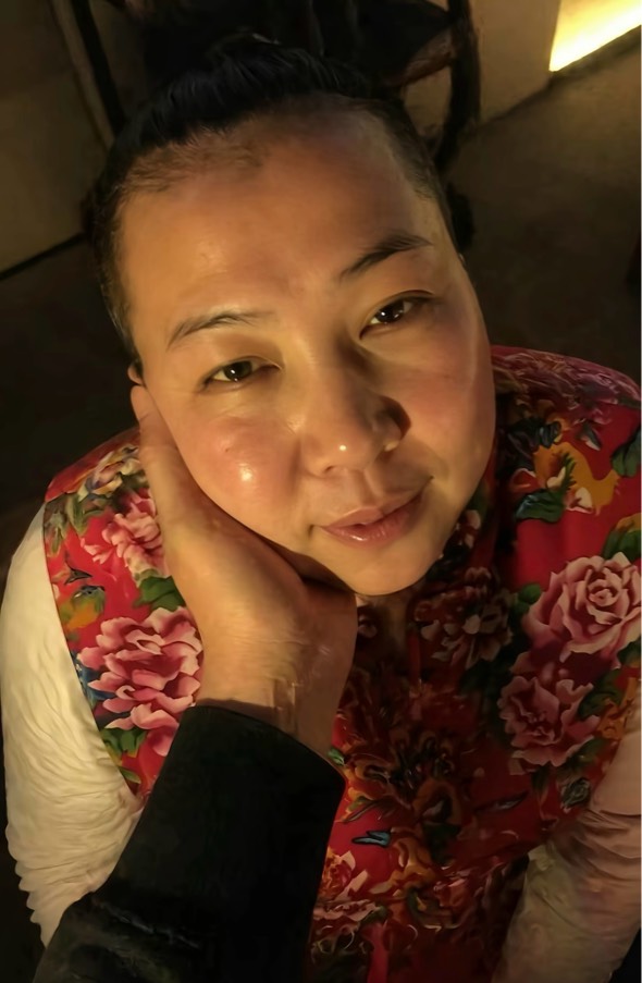 我的裙呢我的裙呢，睡一觉裙不见了呜呜呜呜

76 / 作者:卡农灭鼠器 / 