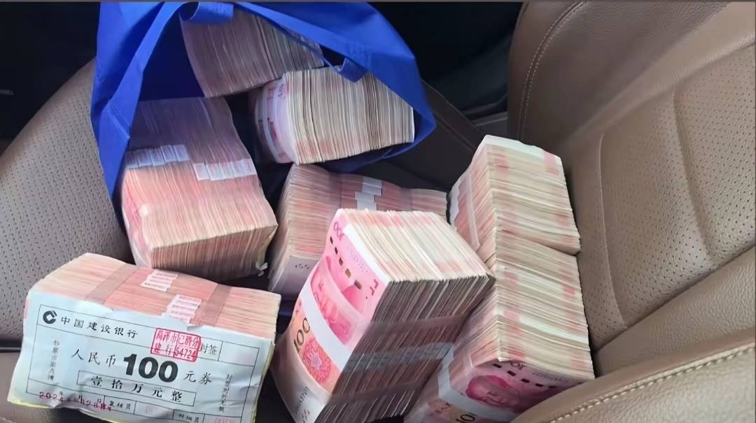独生女蹲个↑门女婿会干活就行 彩礼80个


7 / 作者:先天挂逼圣体 / 