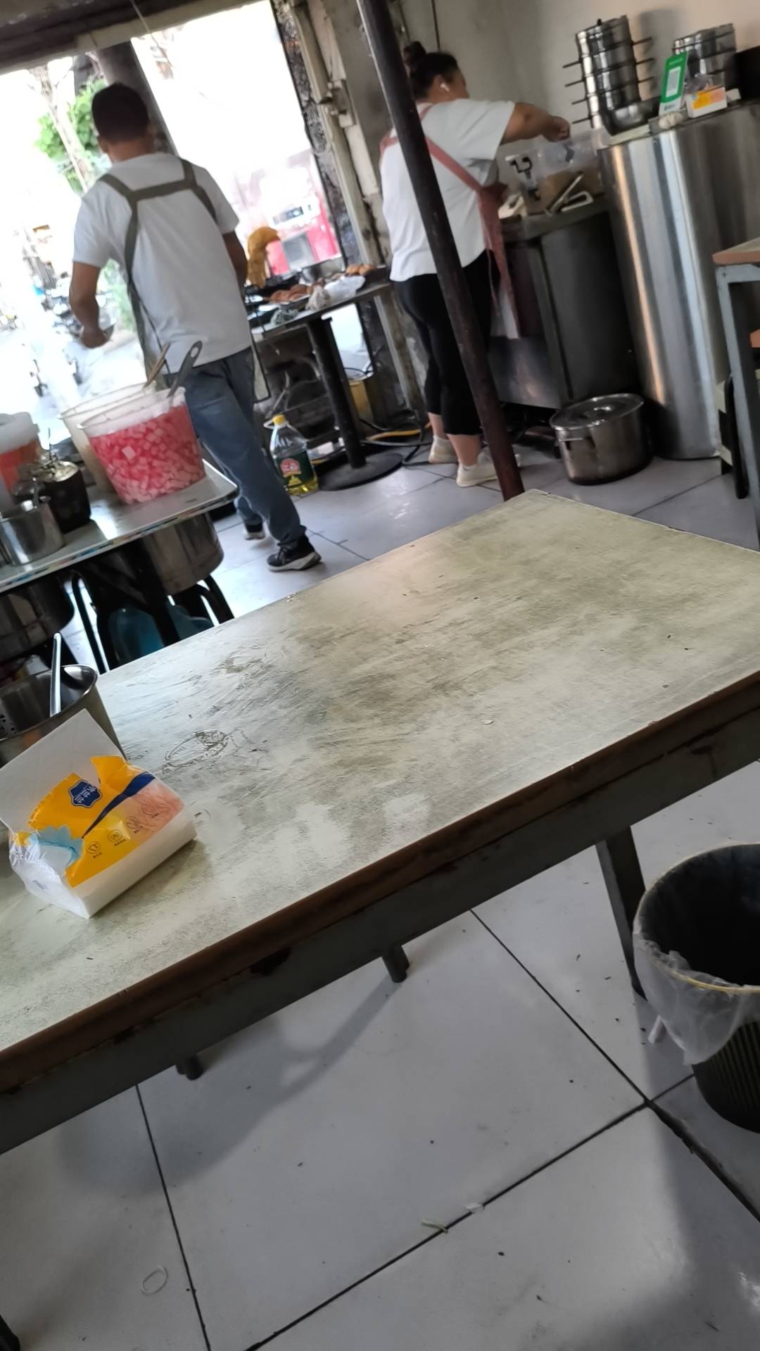 壁虎老哥救命了

74 / 作者:老哥外卖 / 