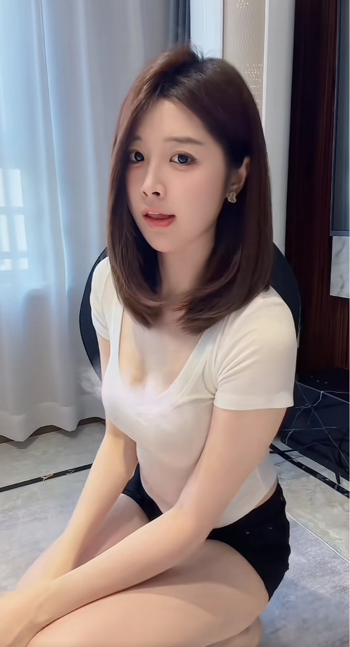 好家伙，抖音下单了大润发买了些零食饮料结果送过来的小哥不认识路打电话让我给说怎么16 / 作者:x567 / 