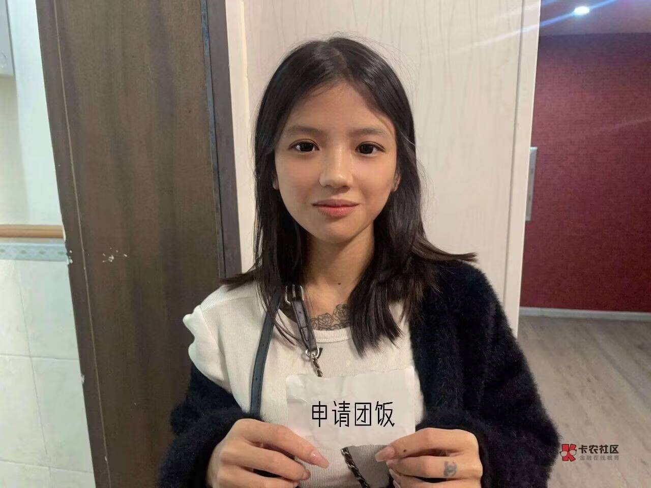 老哥们。那个白条权益卡你们充的极速吗。刚才有两单都纠纷没到账

2 / 作者:不凡成就非凡 / 