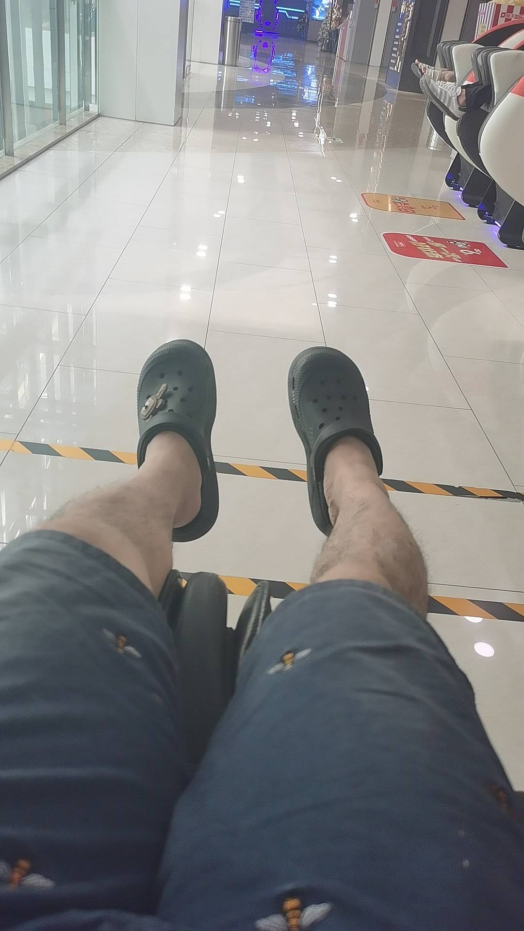 27了 提前过时了老年生活 一辈子就这样了 天天流浪 永无止境的流浪生活  没事就一个人49 / 作者:可不可以再爱你 / 