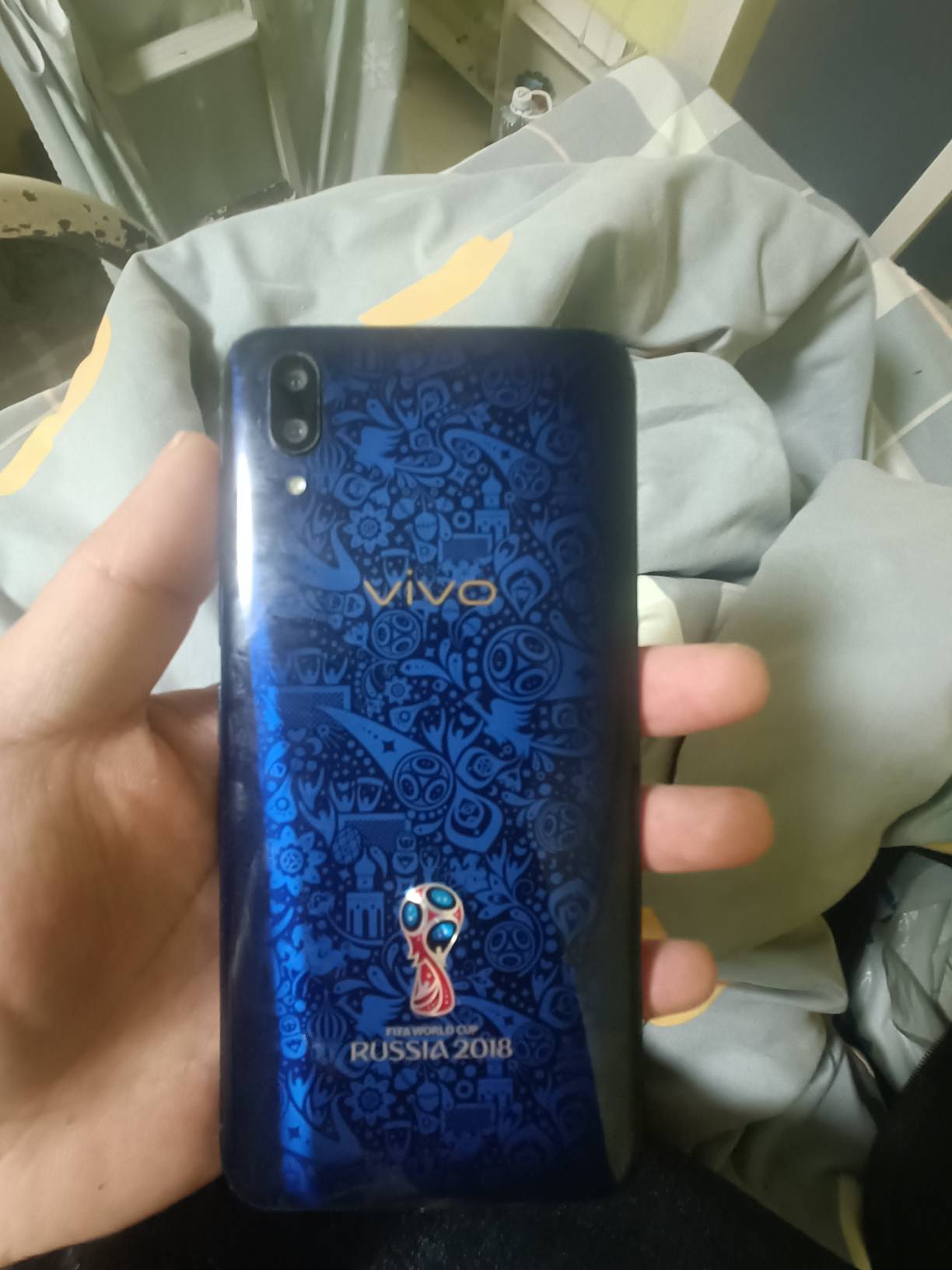 这个能不能出100，还能正常使用，打电话都行就是有点卡


12 / 作者:赋能 / 