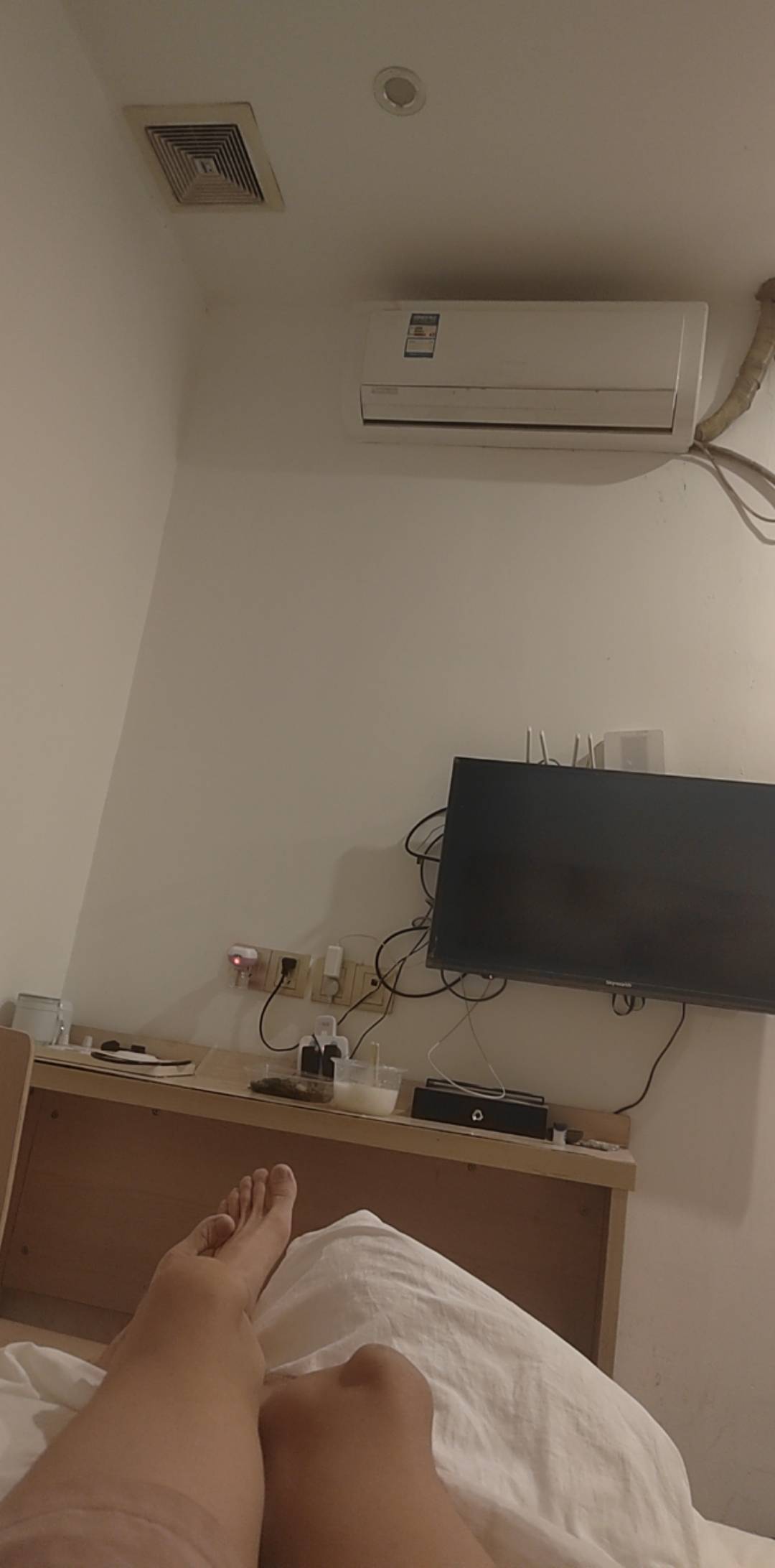 老哥们每天都在干啥？难道就我一个人躺在挂壁房里？你们都去哪里玩，这样的日子真的废35 / 作者:今年要发财 / 