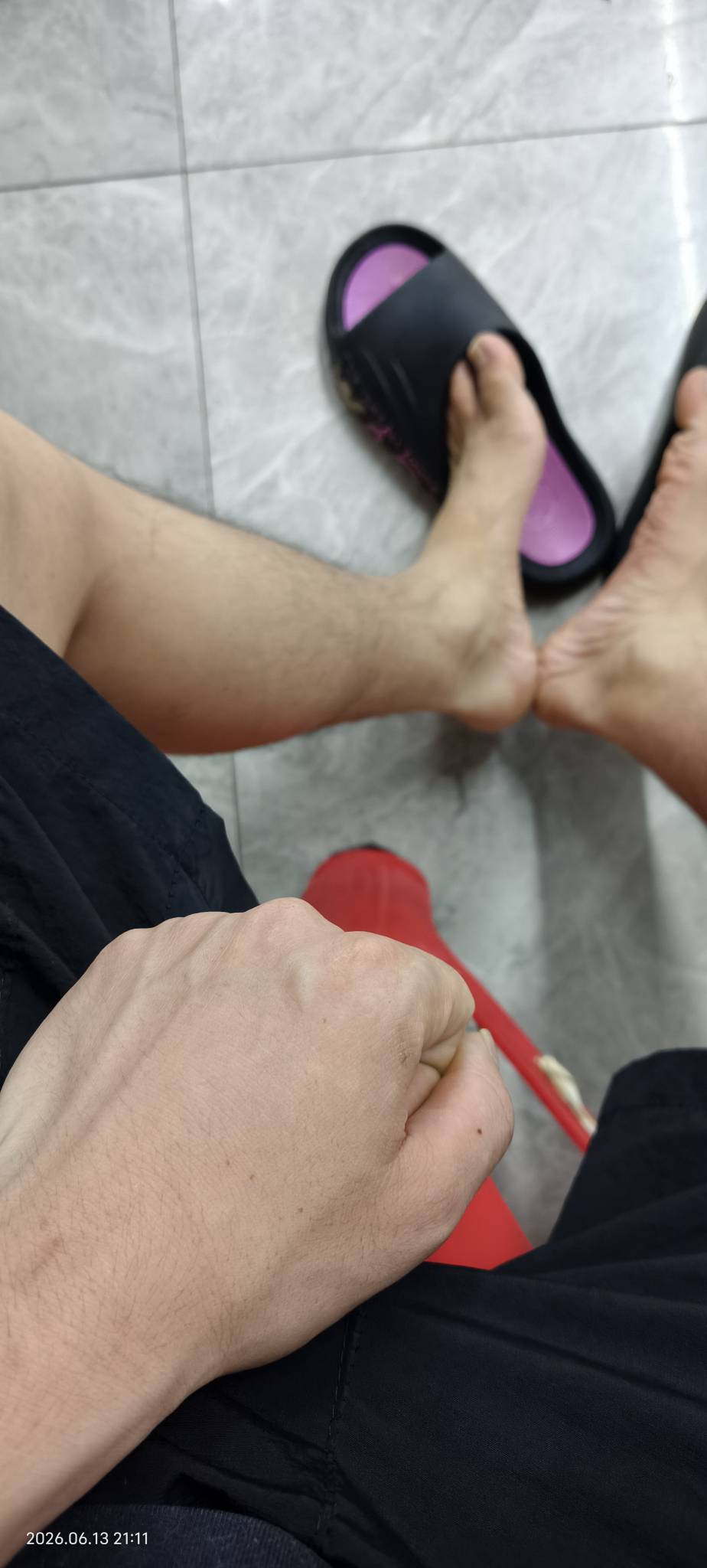 老哥们，顶不住了。奥特曼都要闪红灯，一人盯30台机器，放屁的空都没。


93 / 作者:逼两拳皇 / 
