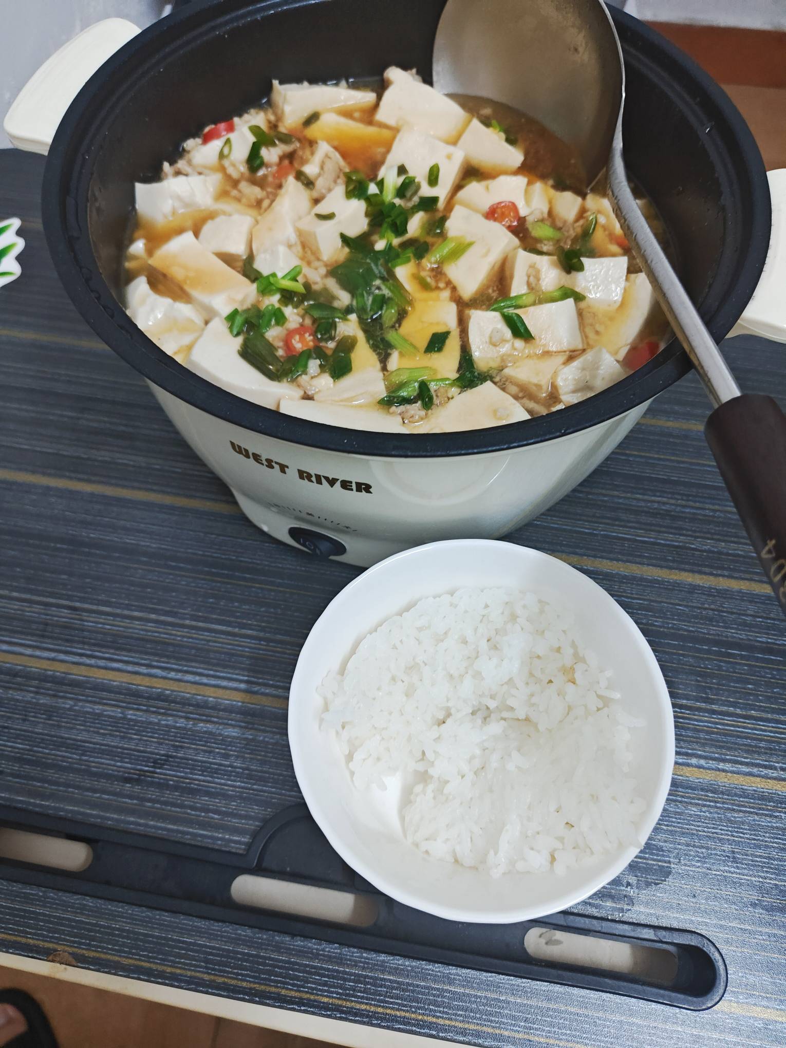 吃上挂b饭了 老哥们

23 / 作者:挂币仔 / 