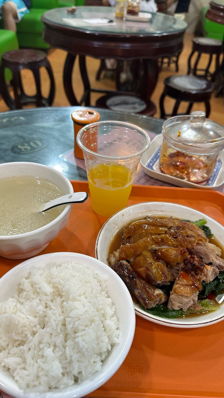 吃饭了老哥

99 / 作者:不知明的靓仔 / 