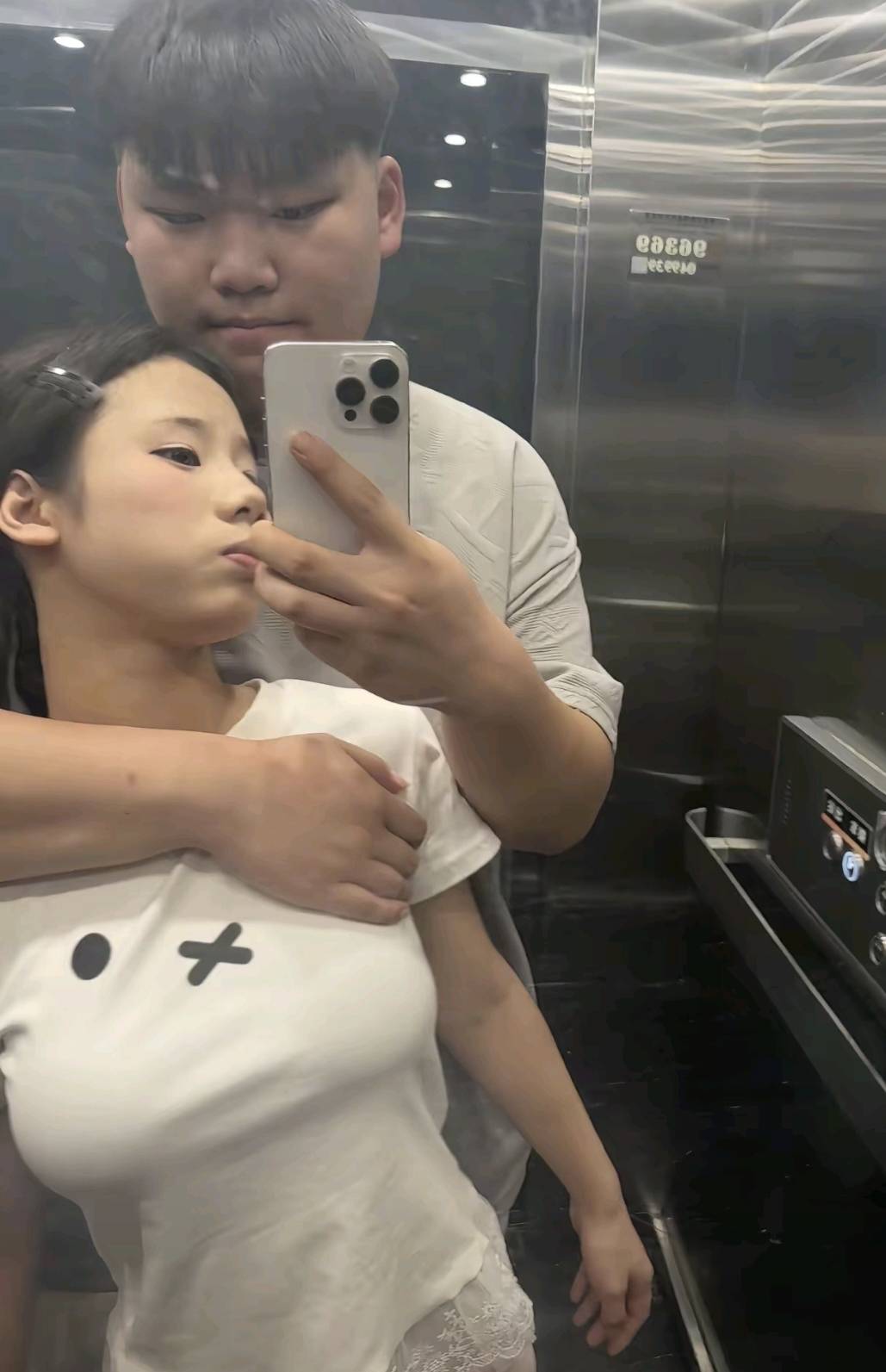 网恋二个月今天和宝宝奔现了，祝你老哥们也可以找到知己

89 / 作者:ㅤ林余赚钱 / 