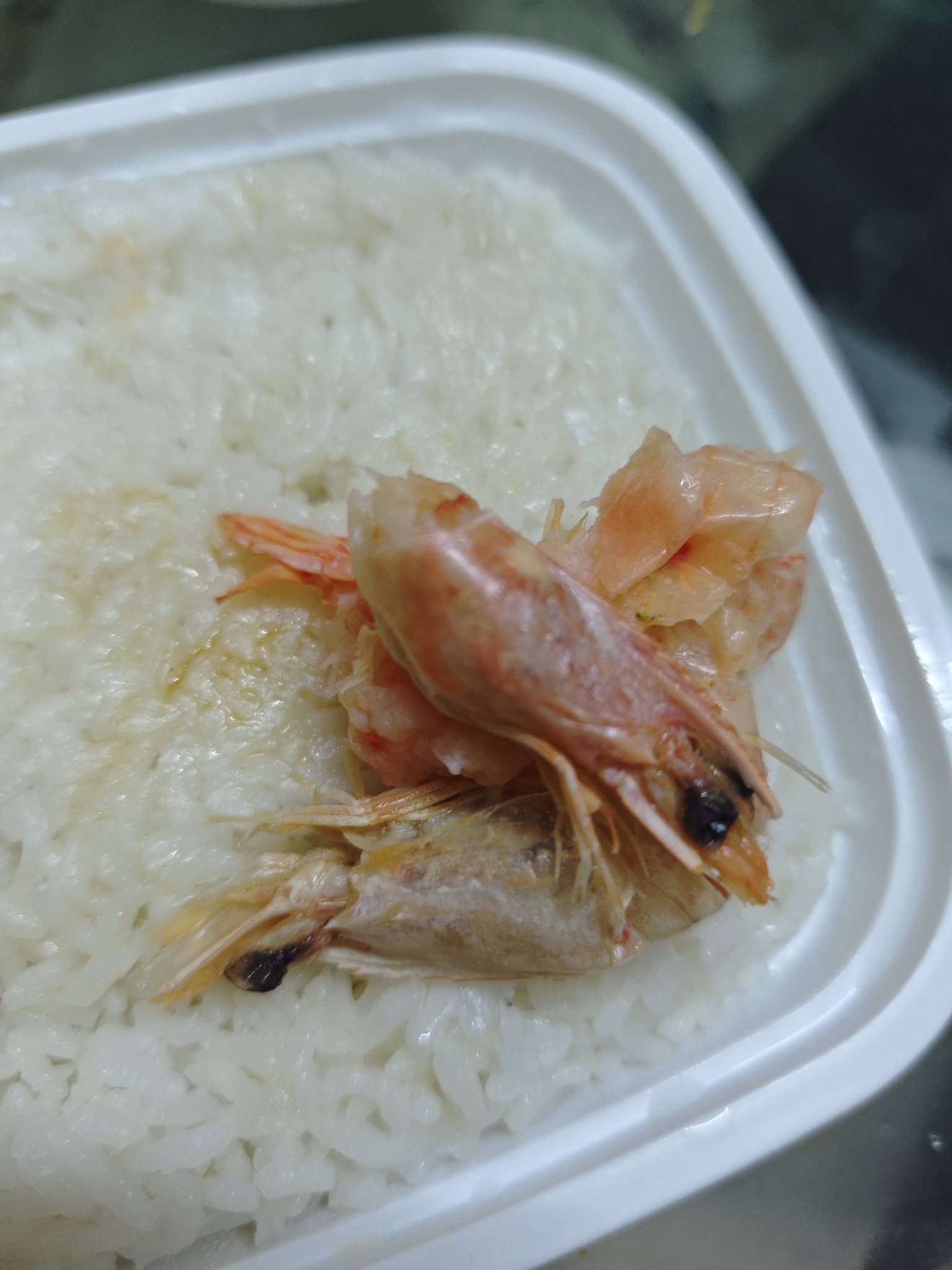 闪购点了一分饭给了四只死虾都臭了真恶心，老哥们说说该要它赔多少合适

75 / 作者:风流小子 / 