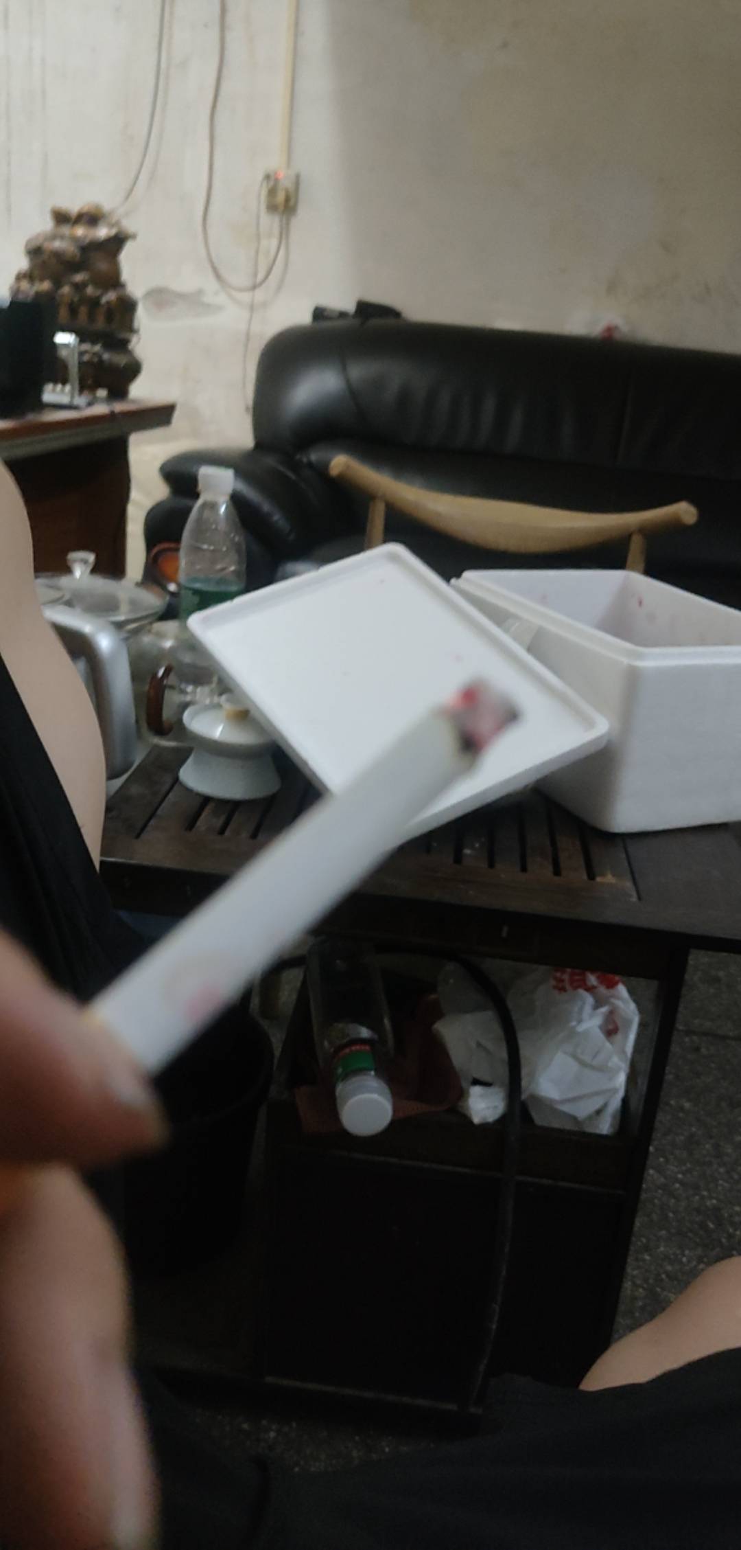 有没有老哥在厂里上班日结的介绍一下，不穿无尘衣，中间有休息时间可以抽烟，压几天工19 / 作者:风吹裤起屁屁凉 / 
