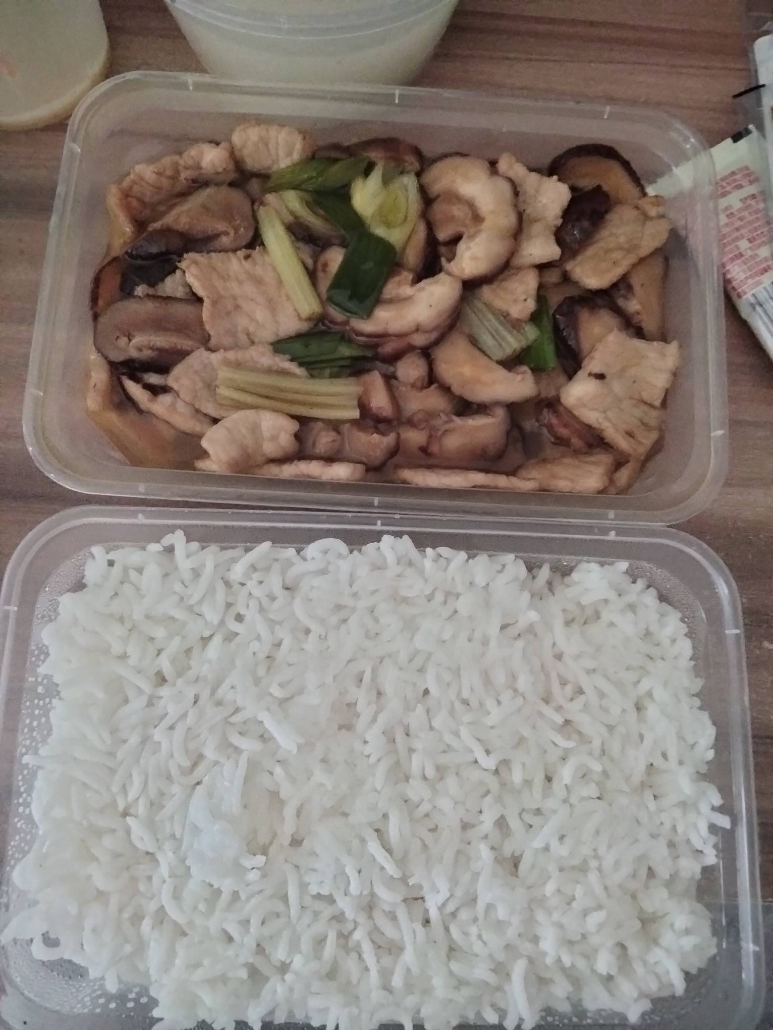 老哥们吃饭了

94 / 作者:机会哈哈 / 