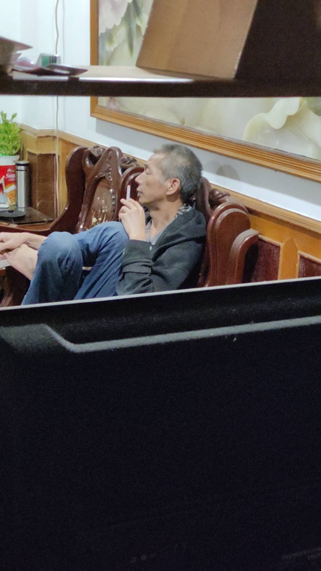 急了老哥们，能不能不去派出所太麻烦了，说是反诈中心预警必须去见面配合他们工作，我78 / 作者:加布里埃拉 / 