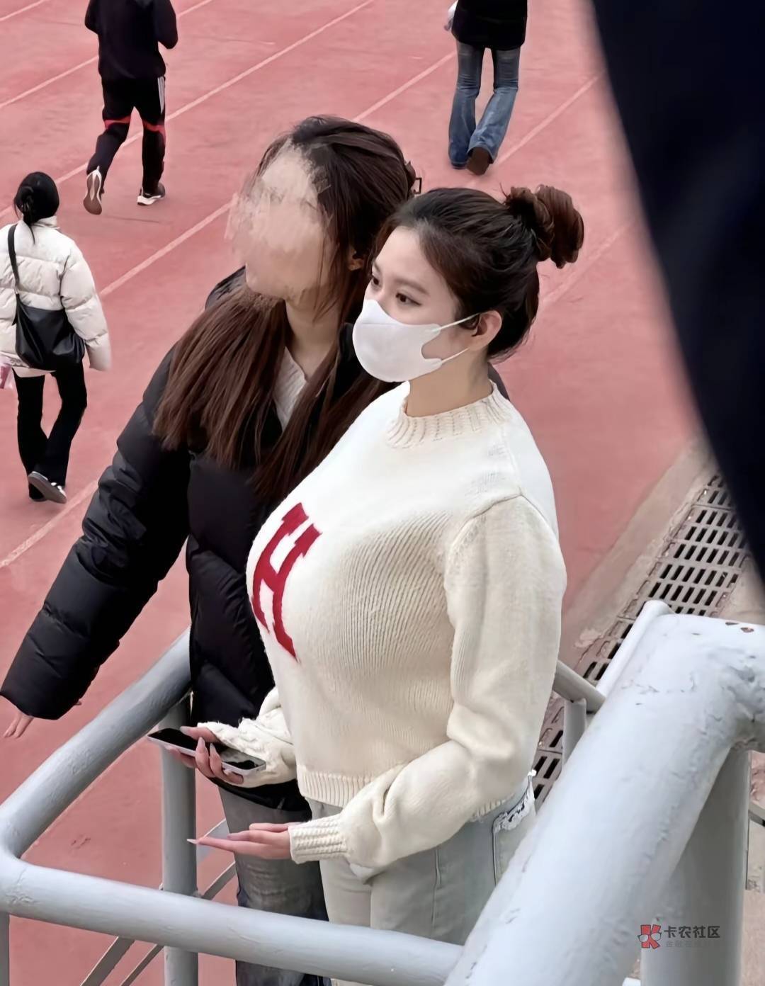 广州还有？老哥们，还没申请哪里可以开

15 / 作者:情有独钟。 / 