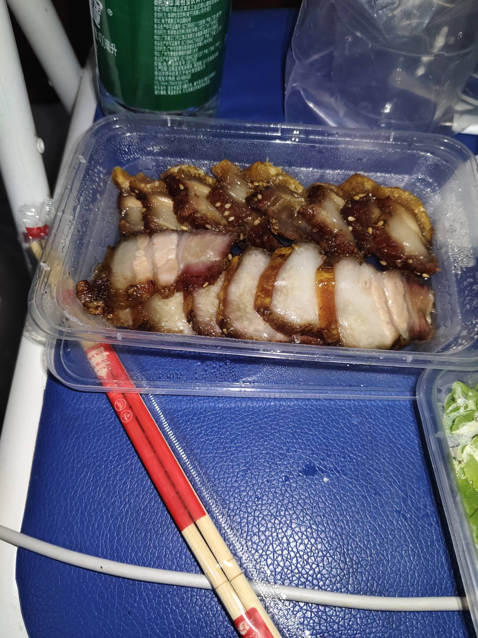 老哥们吃了吗夏至了还是父亲节记得感恩父亲



4 / 作者:绝望的你我 / 