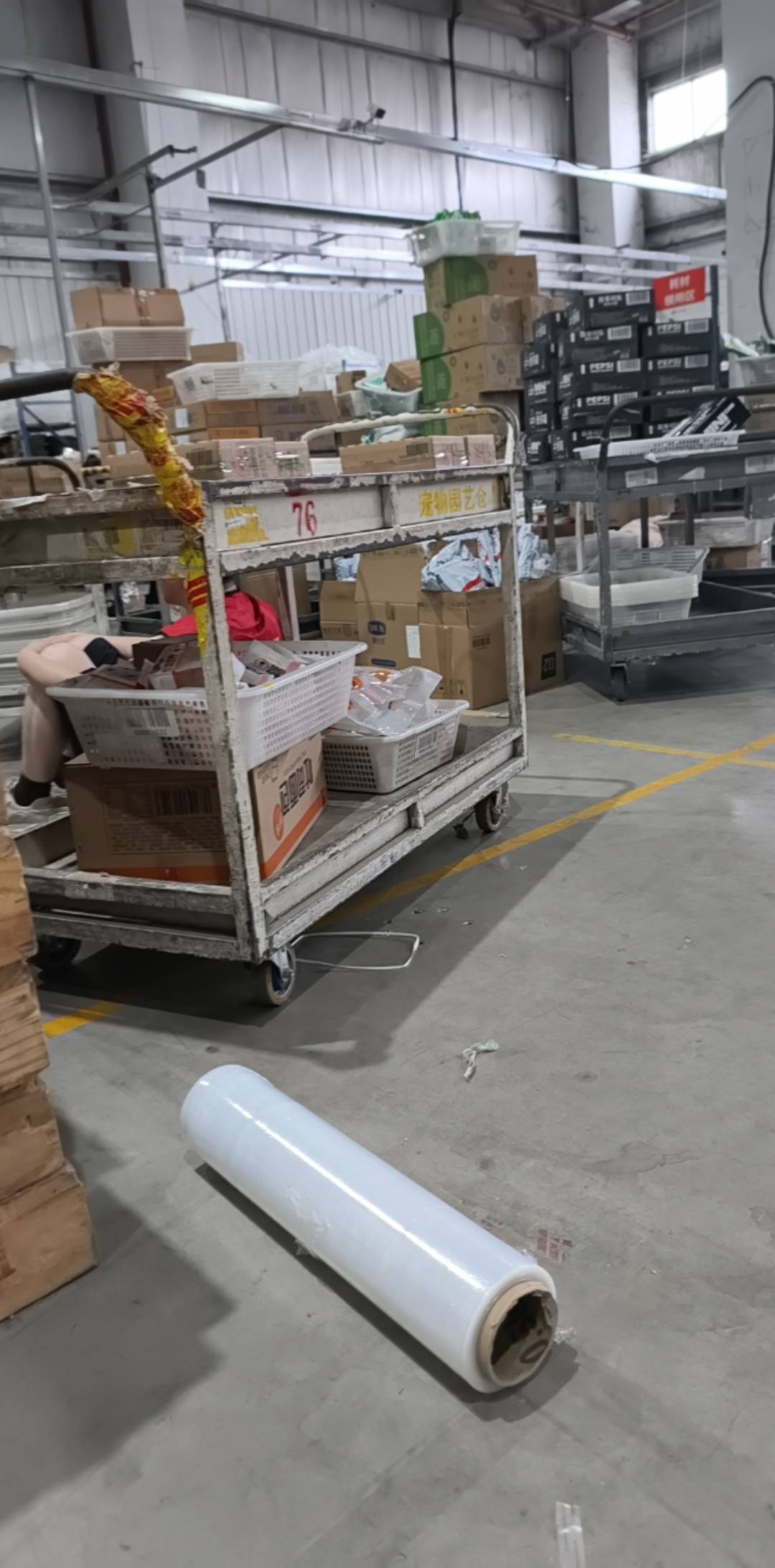 老哥们，就不跟你们抢毛了，在东子干打包了，4个人一个桌子，k混工资就行

31 / 作者:中国工商银行卡农分行 / 