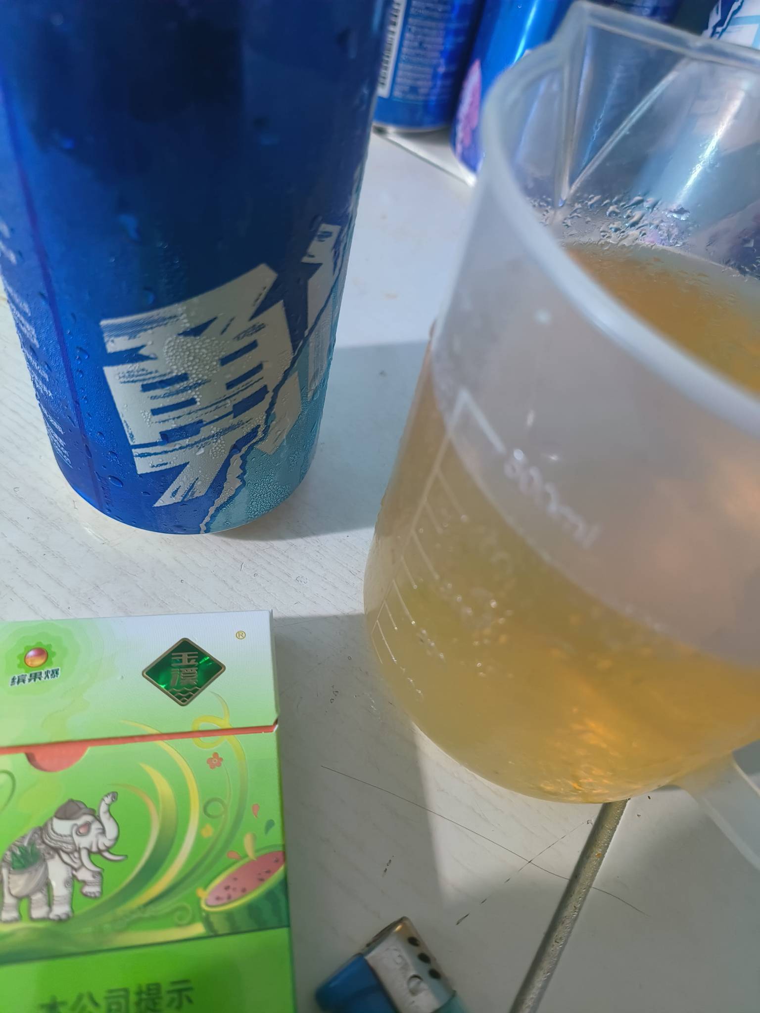 老哥们 今晚又喝上了 真舒服  我感觉酒这个东西是万能药

70 / 作者:挂壁老哥gg / 