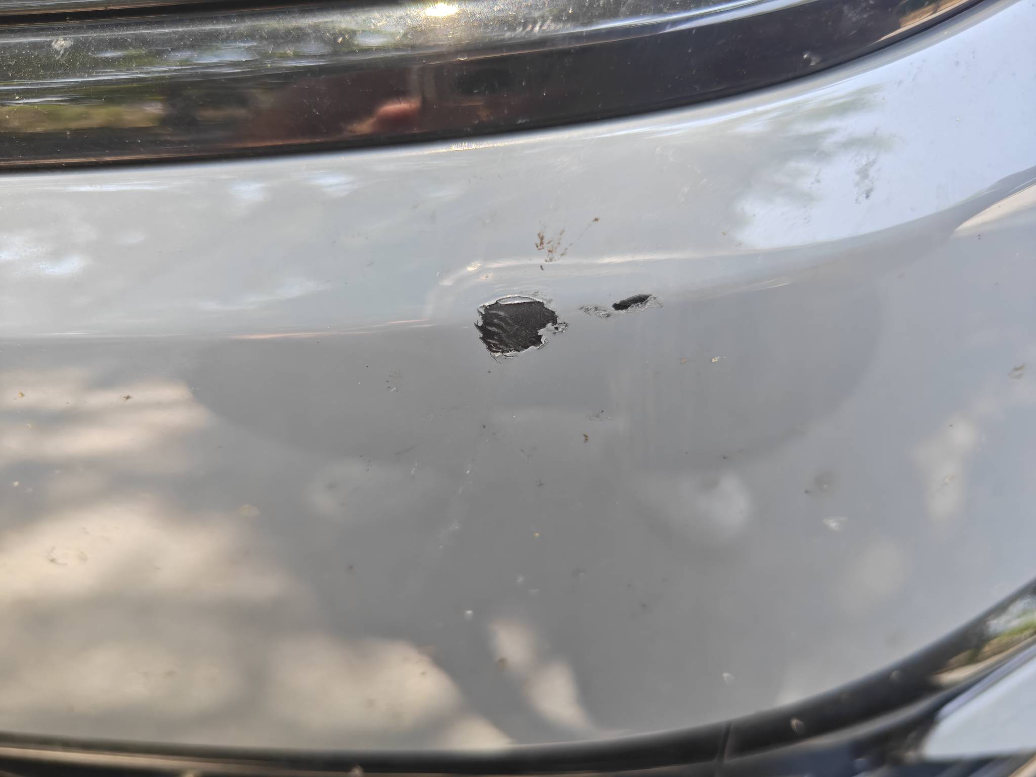 真他吗又服了，今天水逆吗。？吃完饭坐车上眼睁睁看着前面车侧方停车   撞我车上了


70 / 作者:雄吖 / 