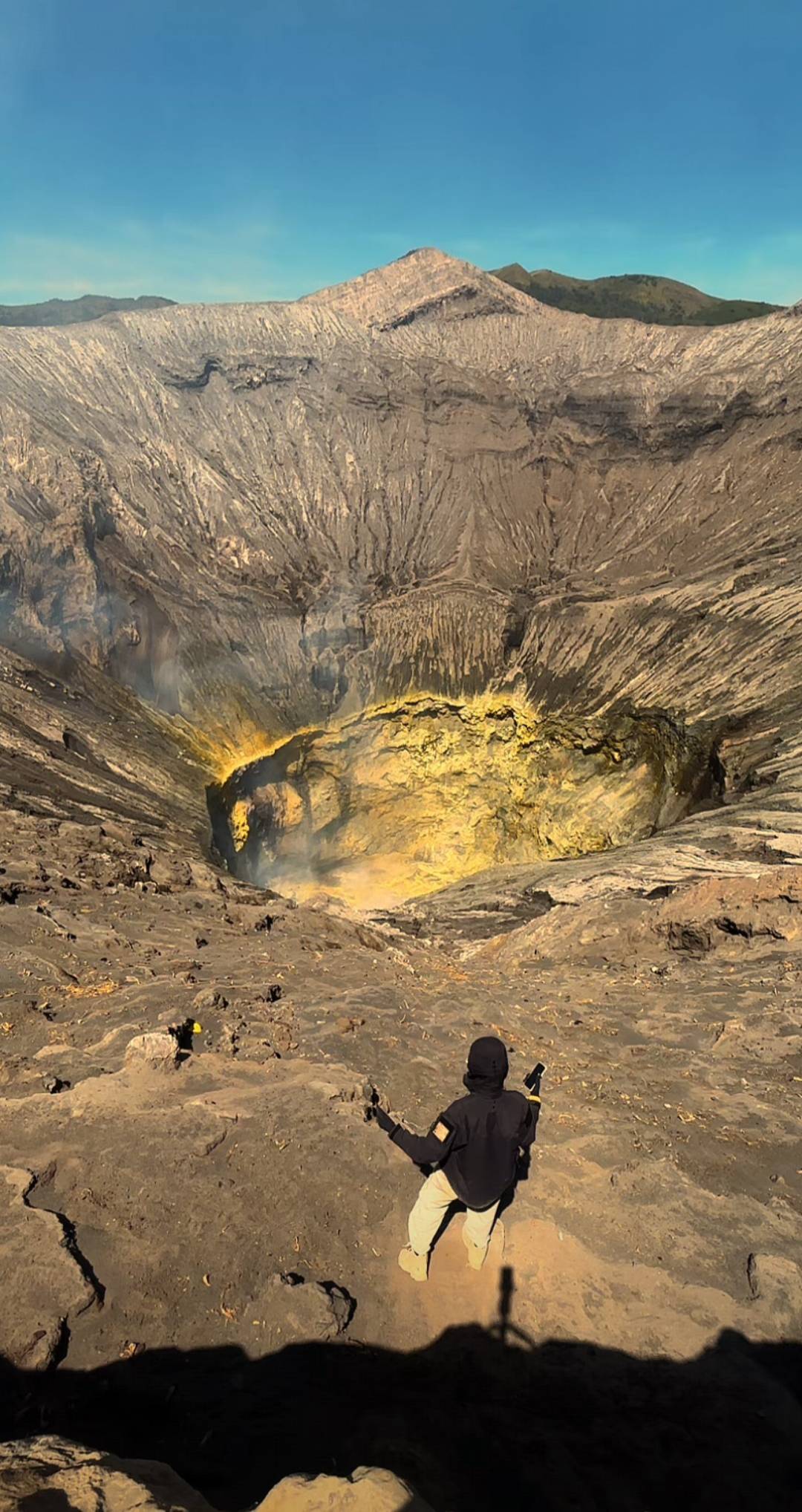 这火山啥时候喷发

26 / 作者:刘浩存～ / 
