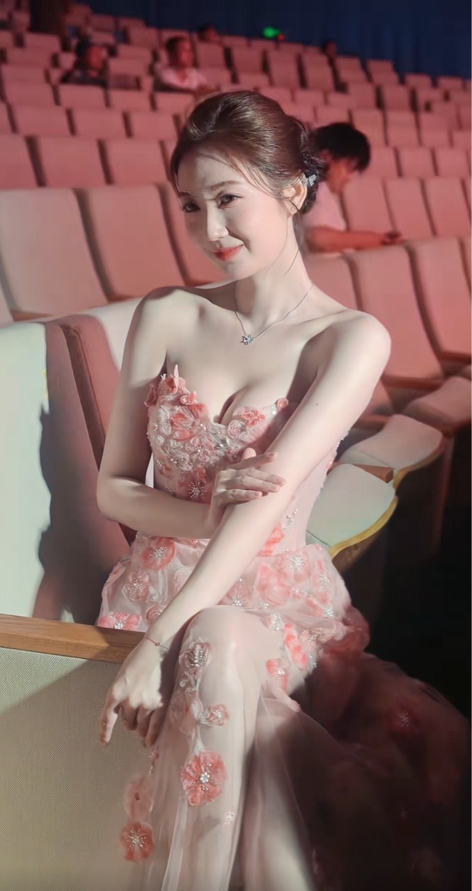 你们建行到底是哪里的卡怎么摇一摇这么大？还有中行也是动不动就是十几几十！

1 / 作者:李二拐 / 