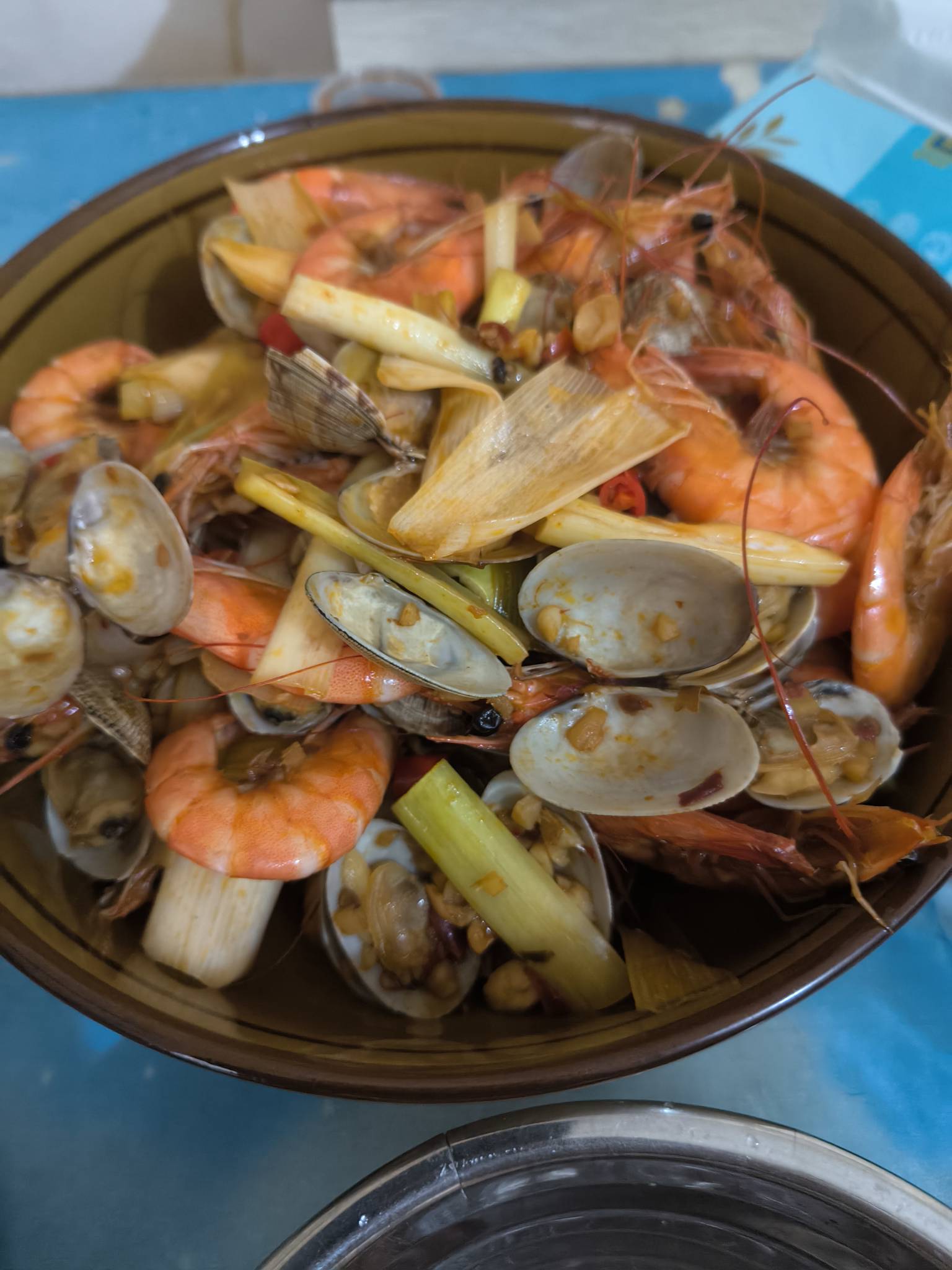 老哥们吃饭了，美团小象超市新人20块一顿饭还可以的

24 / 作者:胖虎^0^ / 