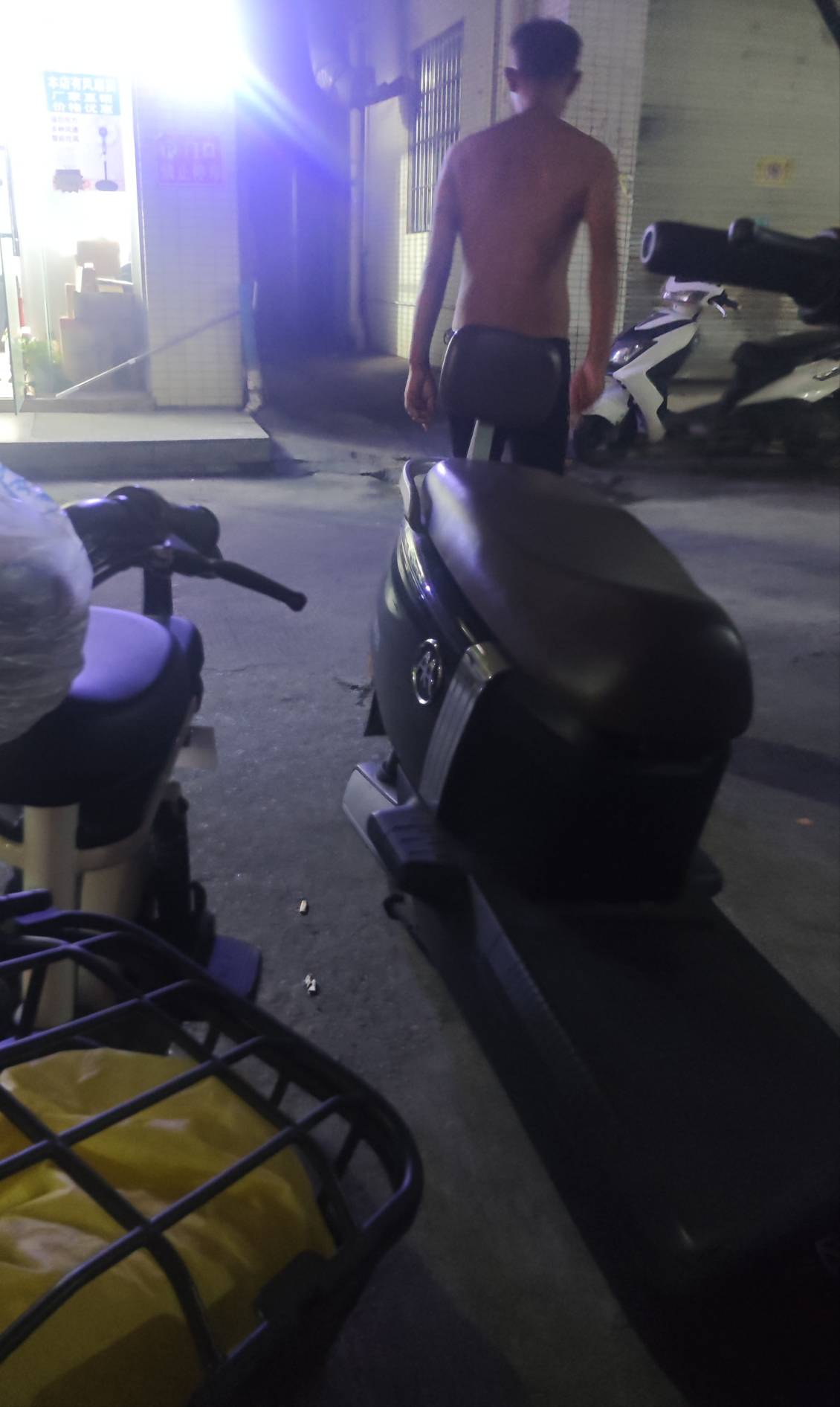 老哥压力大的又封魔一个。。。唉

83 / 作者:无畏先锋窝 / 