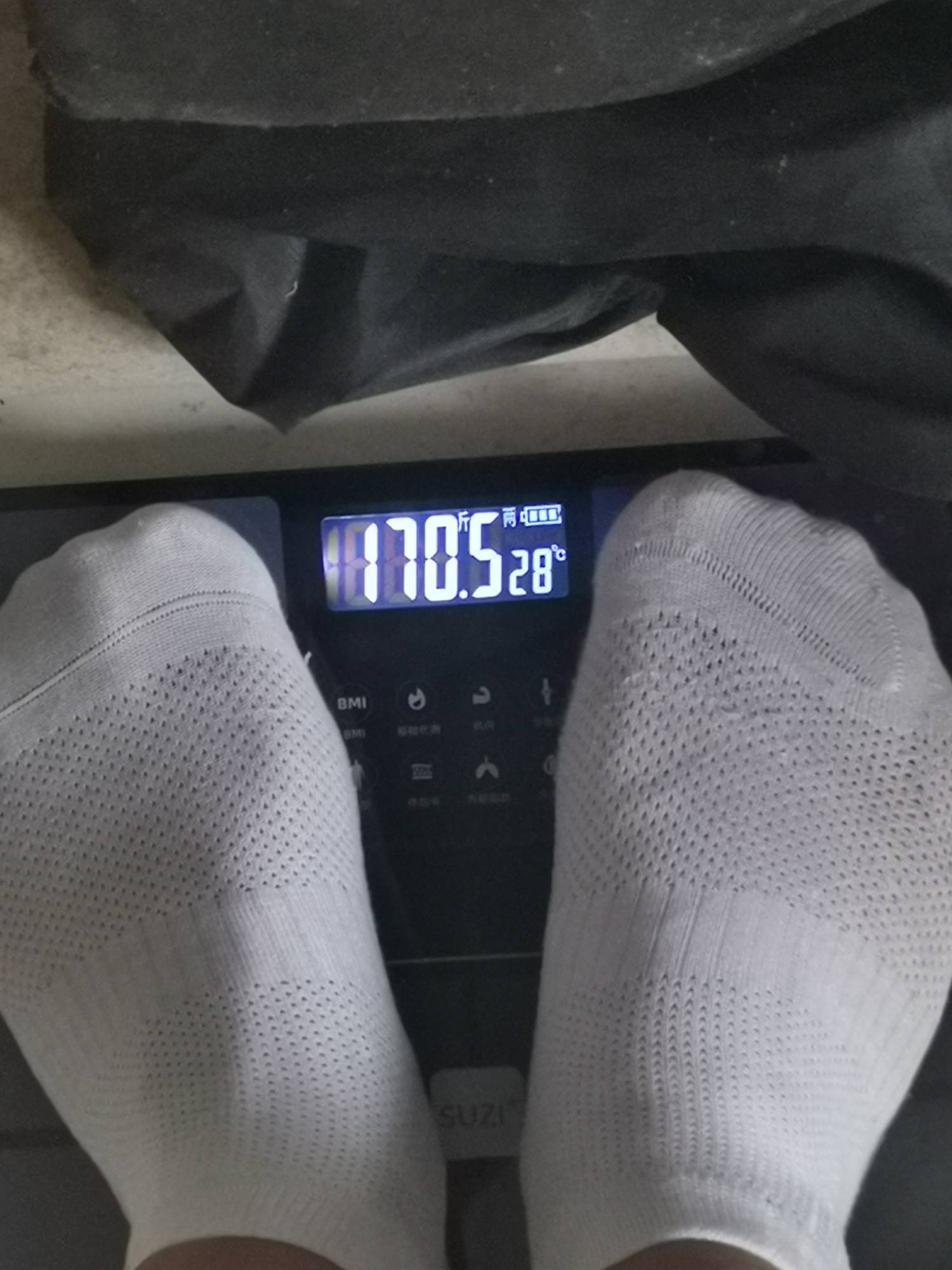 这体重是不是废了

37 / 作者:虎啸山林哥 / 