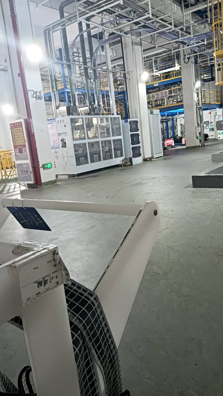 老哥们，生产硝酸会危险吗？会炸吗？隔壁还有生产清佛酸的

10 / 作者:福建牛德华 / 