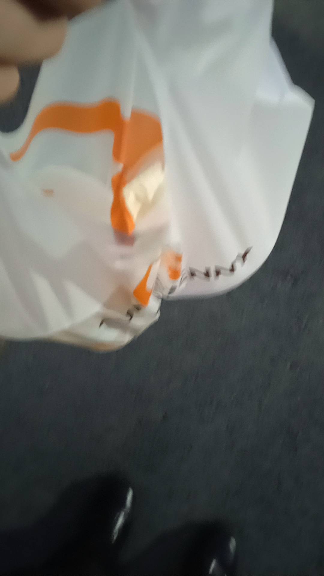 美团惊喜多选1可以选这个，出也有3块

66 / 作者:卡农最后的深情1 / 