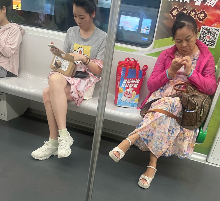 后悔了，当时应该回老家，直接用我爷我奶信息申请国补的！2户最少也能弄个1万了

100 / 作者:卡农韩立 / 