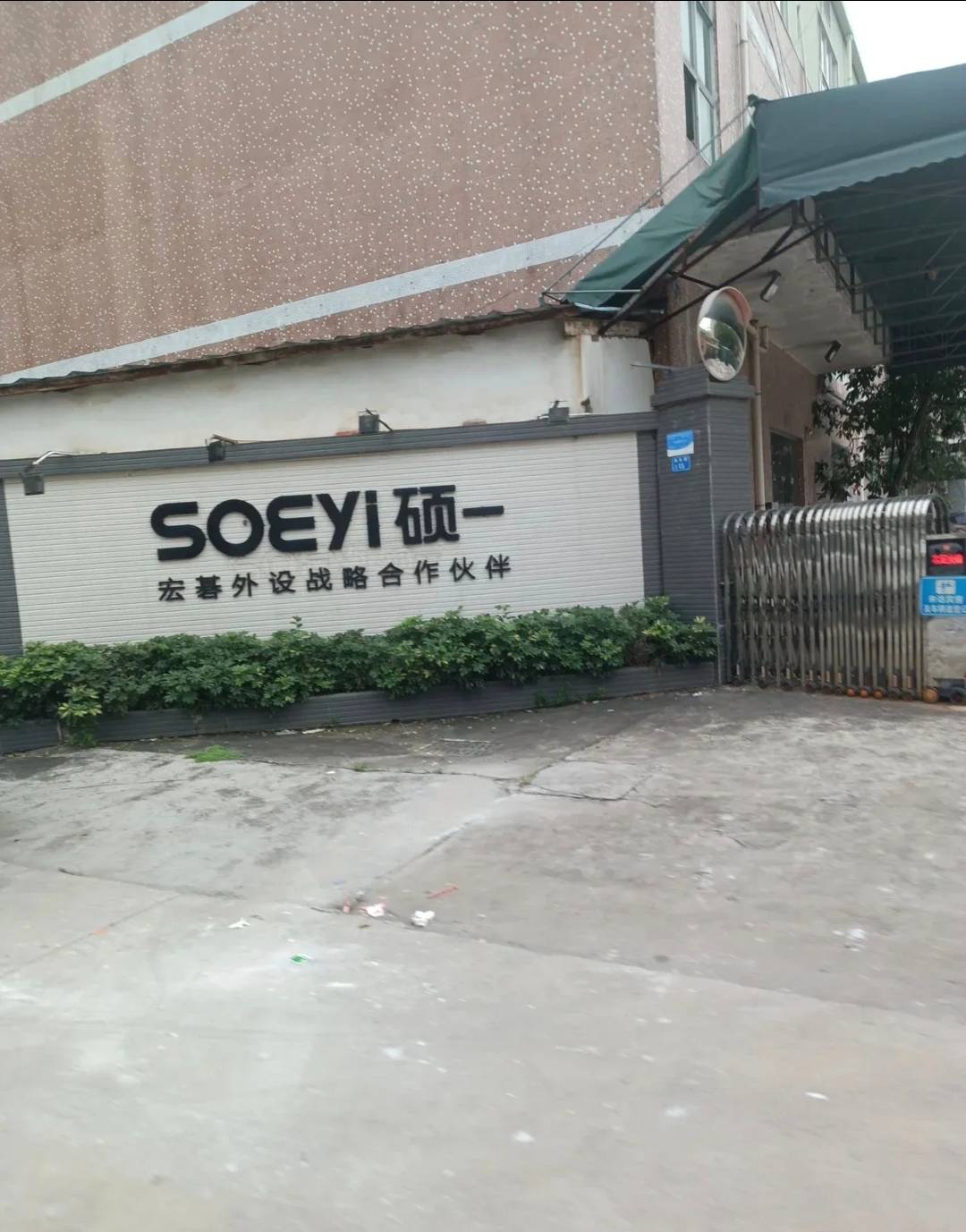 老哥们，每天躺着吃喝拉撒，吃完饭肚子撑了过来几个小时肚子又扁了，身子也不长胖

61 / 作者:张小姐我爱你 / 