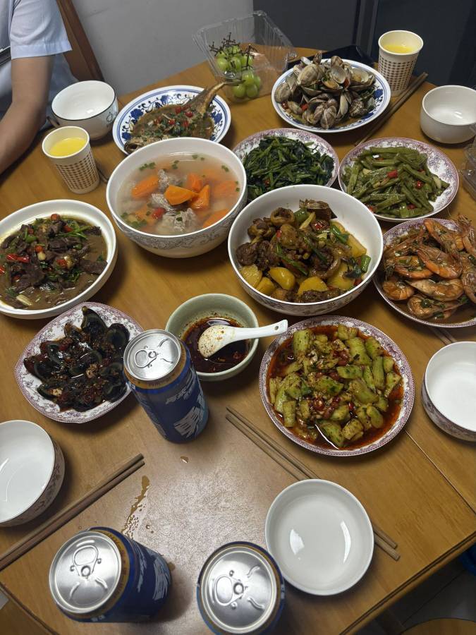 来啊，老哥们我喂你

49 / 作者:先天挂逼圣体 / 