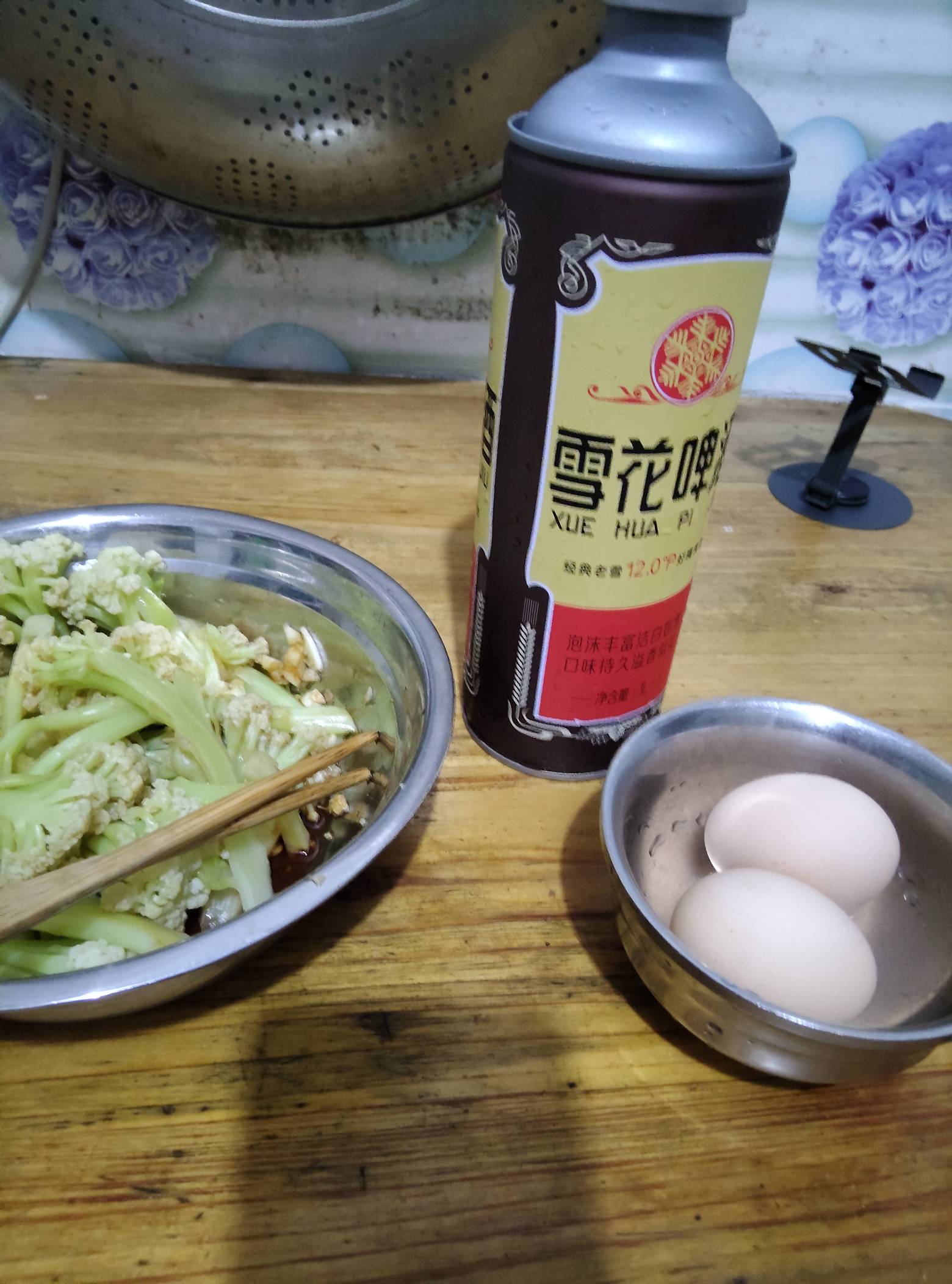 吃晚饭了，老哥们。

34 / 作者:说梦话 / 