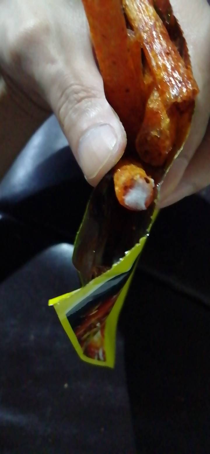 老哥辣条过期了

28 / 作者:专业吃席 / 