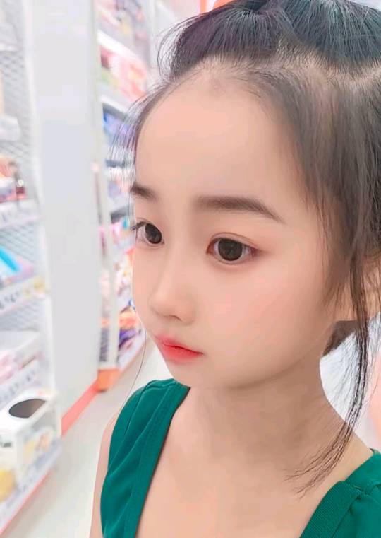 今天三角洲又更新了无人机活动，老哥们开着车子，买家跟车今天又赚大了吧，

8 / 作者:假老哥真挂壁 / 