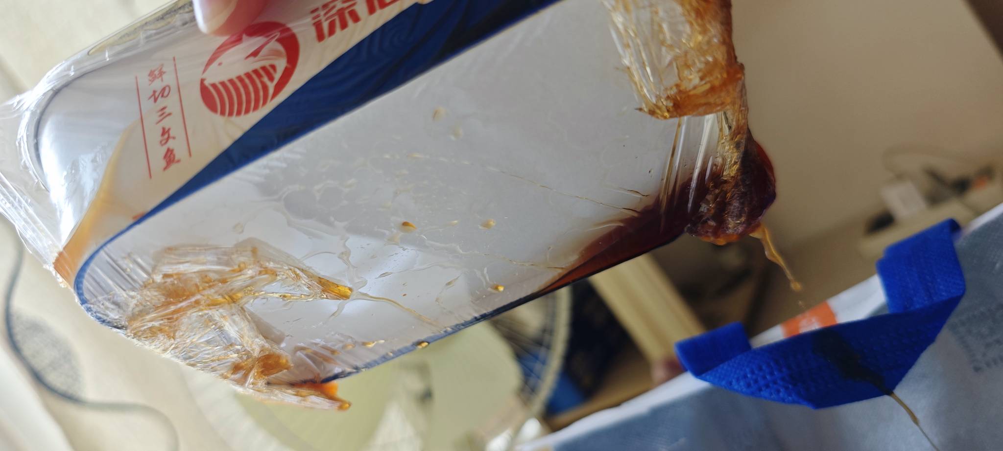 也是难受老哥们，中午看附近新开了家三文鱼生腌说点个外卖吃吃，结果送到了漏完了，找9 / 作者:卡农龙傲天 / 