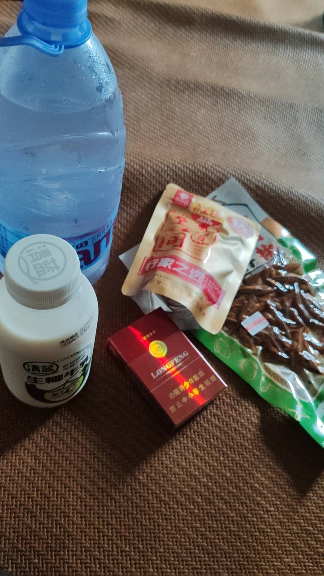 挂壁T餐

40 / 作者:伍先森哟 / 