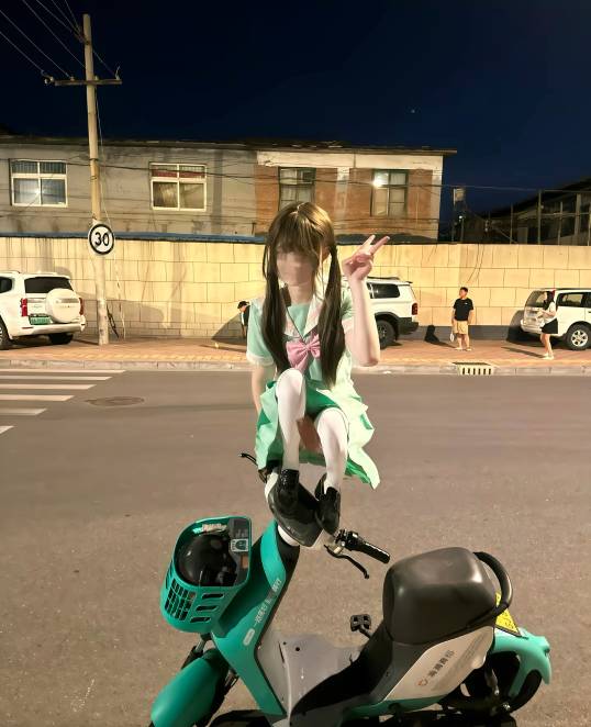 老哥们都多久洗一次.，肛肠科医生建议一天一洗，干净卫生

27 / 作者:云祁 / 