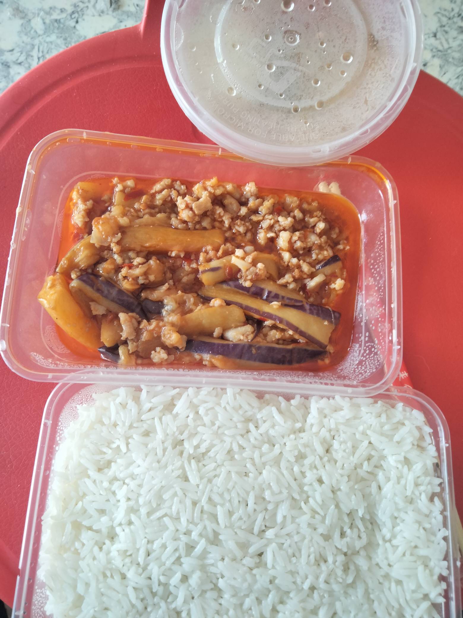 点个红烧肉沫茄子这份量我都无语了

53 / 作者:机会哈哈 / 