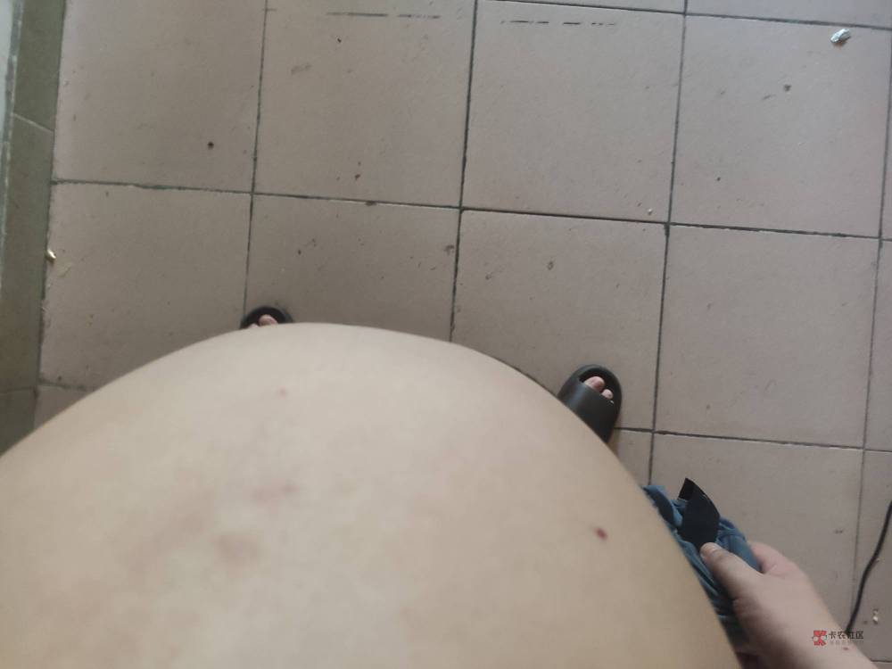 各位卡农最有出息的老哥 我才130斤 怎么肚子那么大

36 / 作者:卡农小登 / 