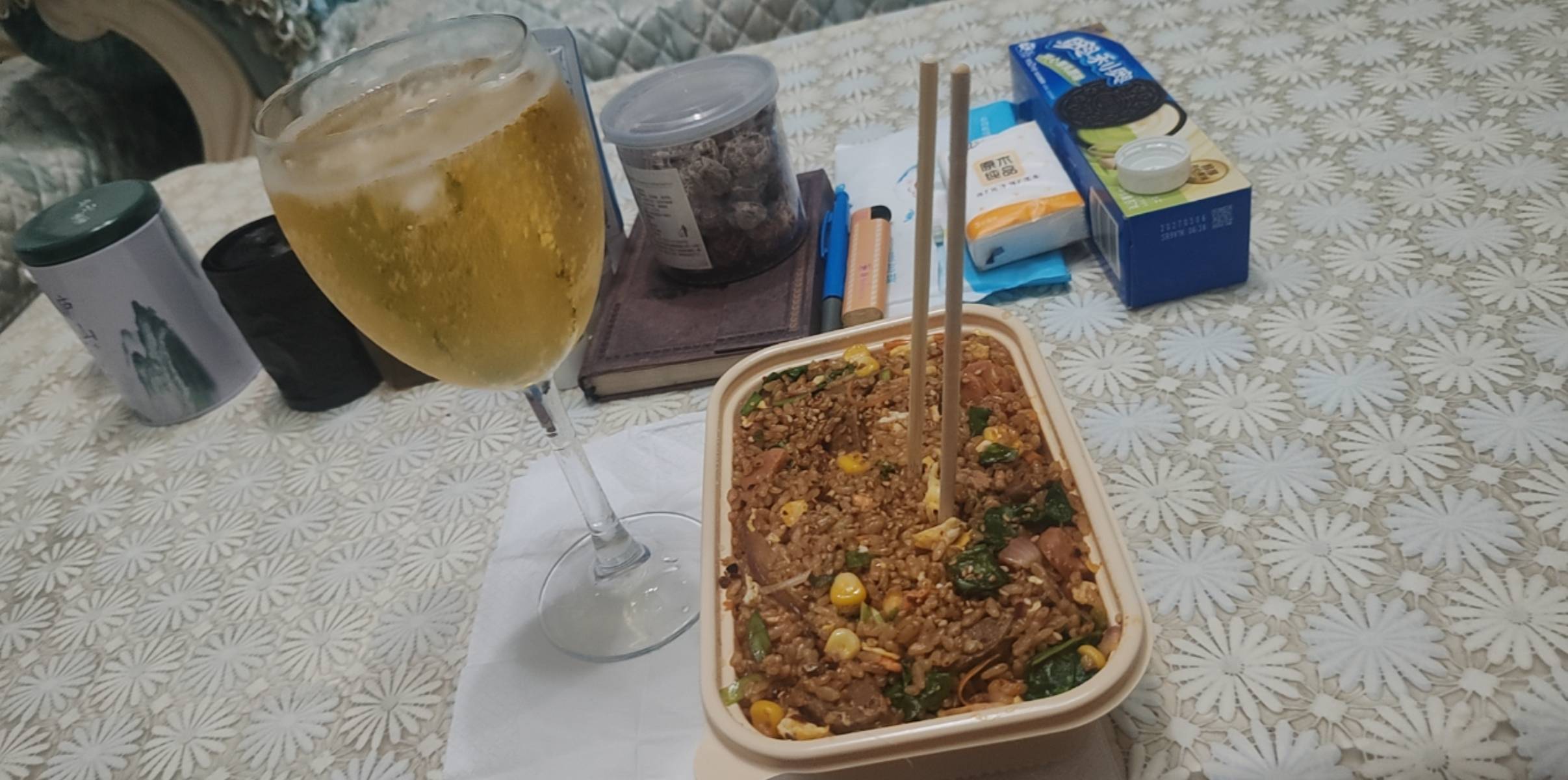 挂壁宵夜，老哥们先吃

64 / 作者:烟火里的尘埃11 / 