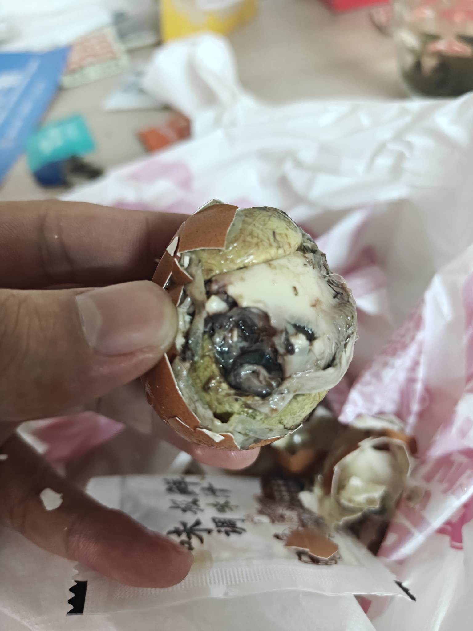 人都麻了 这活珠子是人吃的吗 下不去嘴





16 / 作者:拾荒的老头丶 / 