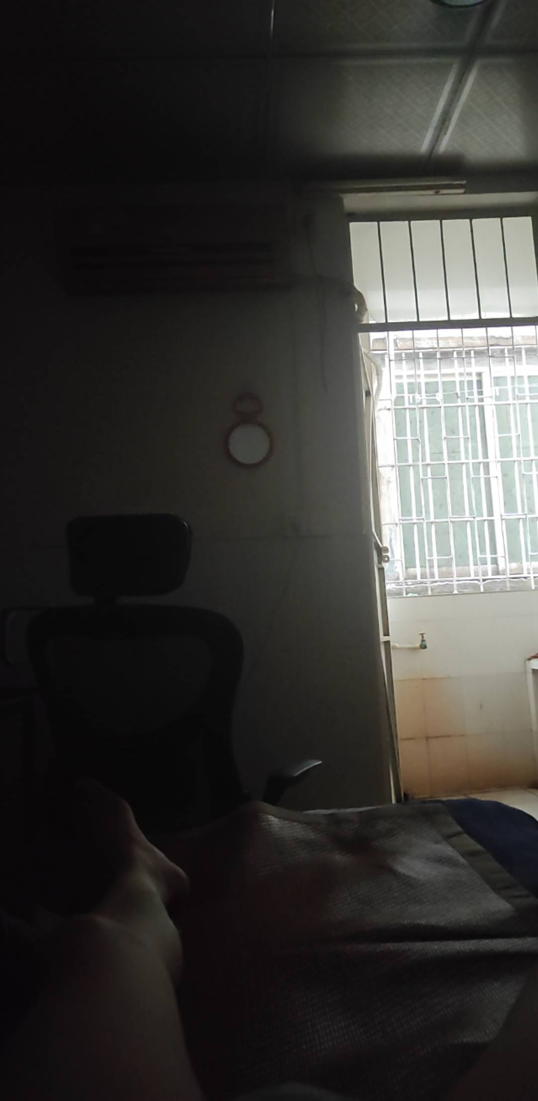 卡农最难的就是我了，天天躺着坐牢一样

39 / 作者:独处此心光明。 / 