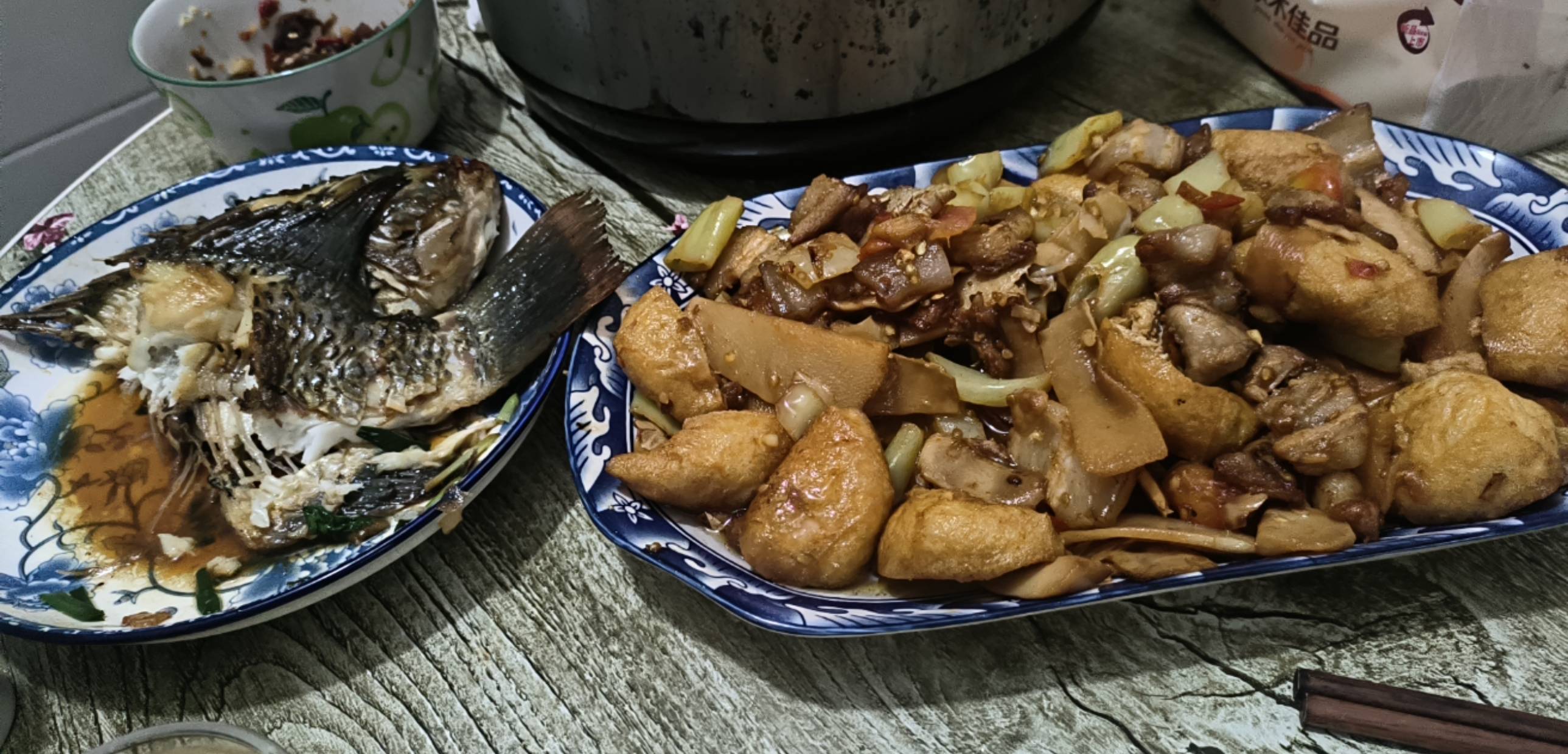 老哥们，自己动手做菜根本吃不完，22块的菜钱能吃几餐了，昨天饿了一天晚上叫个个外卖48 / 作者:大学毕业 / 