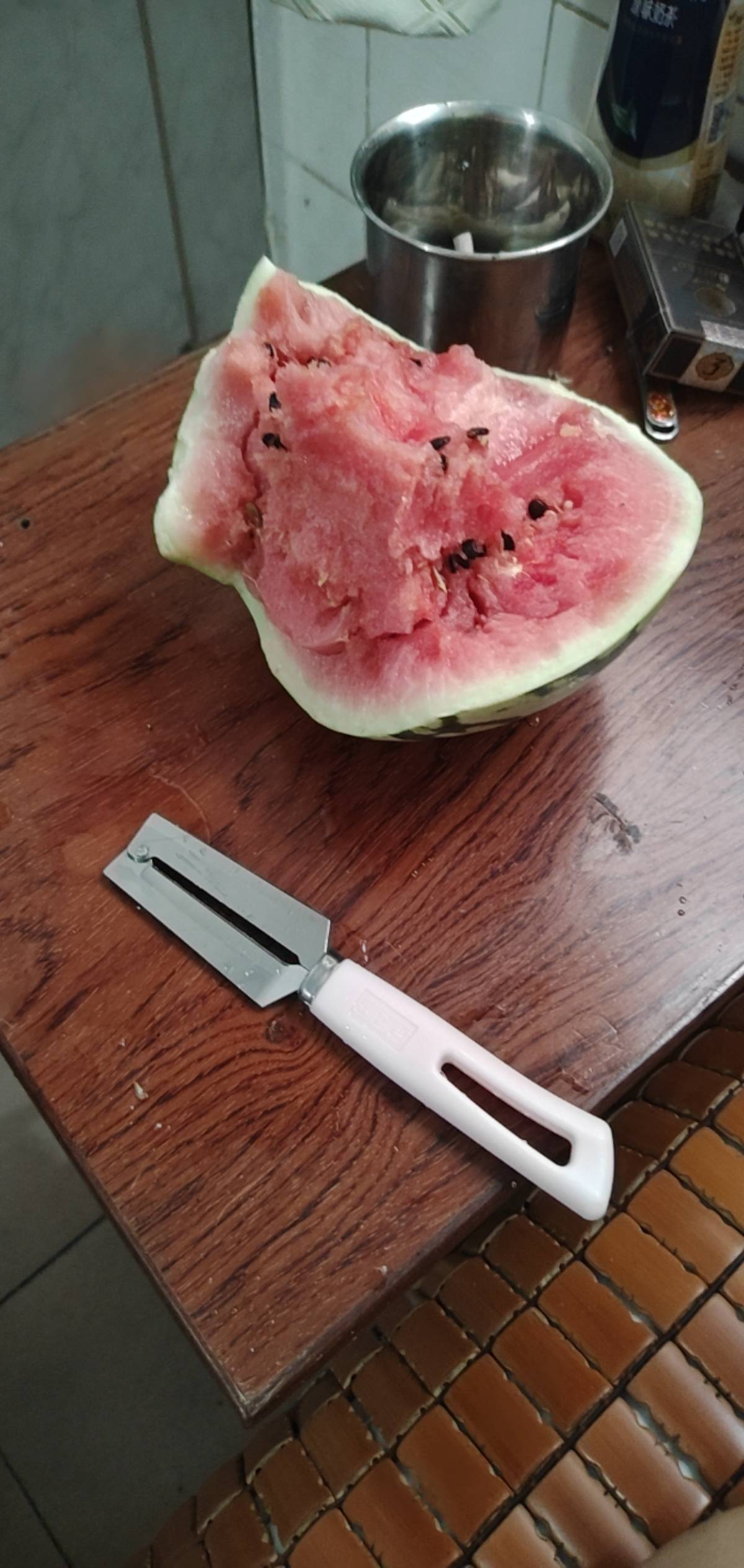 吃瓜了，，老哥们

39 / 作者:情绪☞纠结 / 