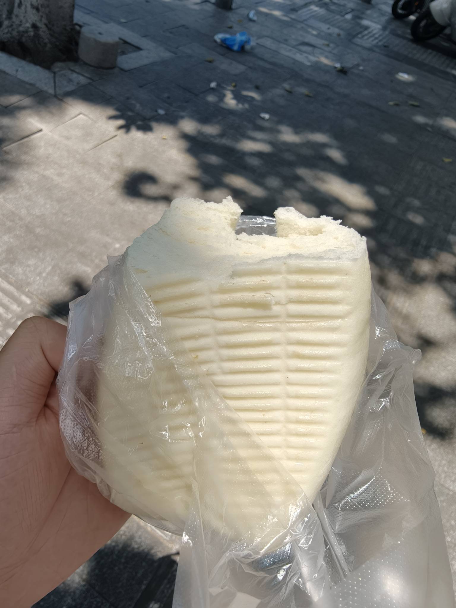 真的是先苦后甜吗老哥们，怎么我总是吃不完的苦

10 / 作者:出来打我 / 