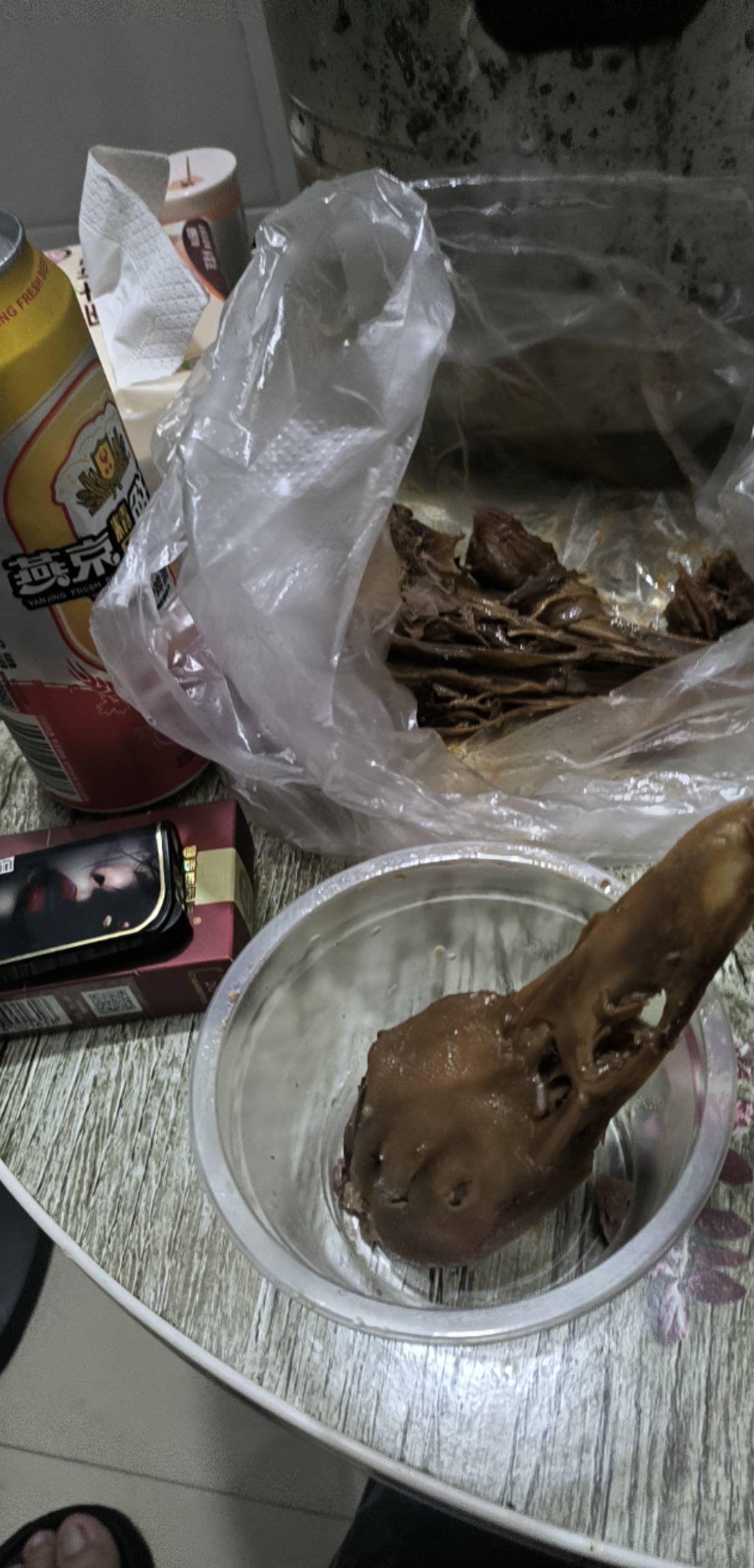 老哥们先吃，快乐一下

26 / 作者:大学毕业 / 