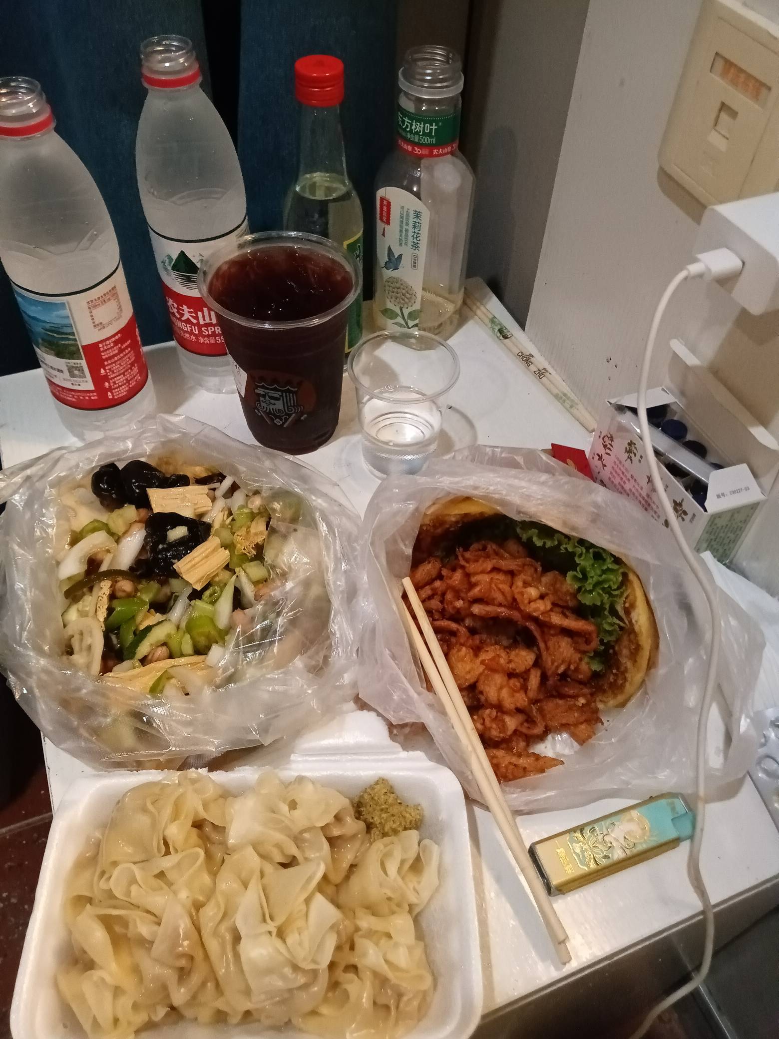 又到喝酒时间

52 / 作者:口味王 / 