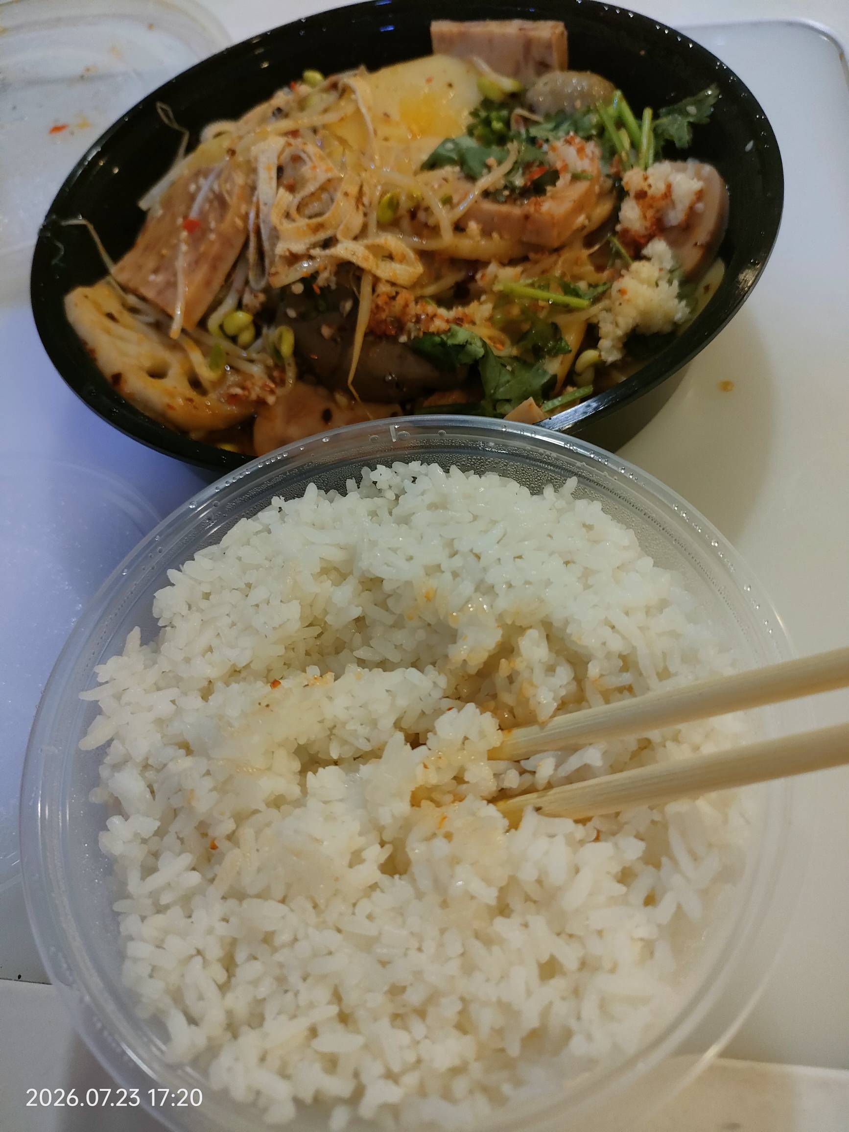杨国福麻辣烫安排上，美团苟把我拉黑了，估计又是含泪吃


76 / 作者:雅俗共赏2021 / 